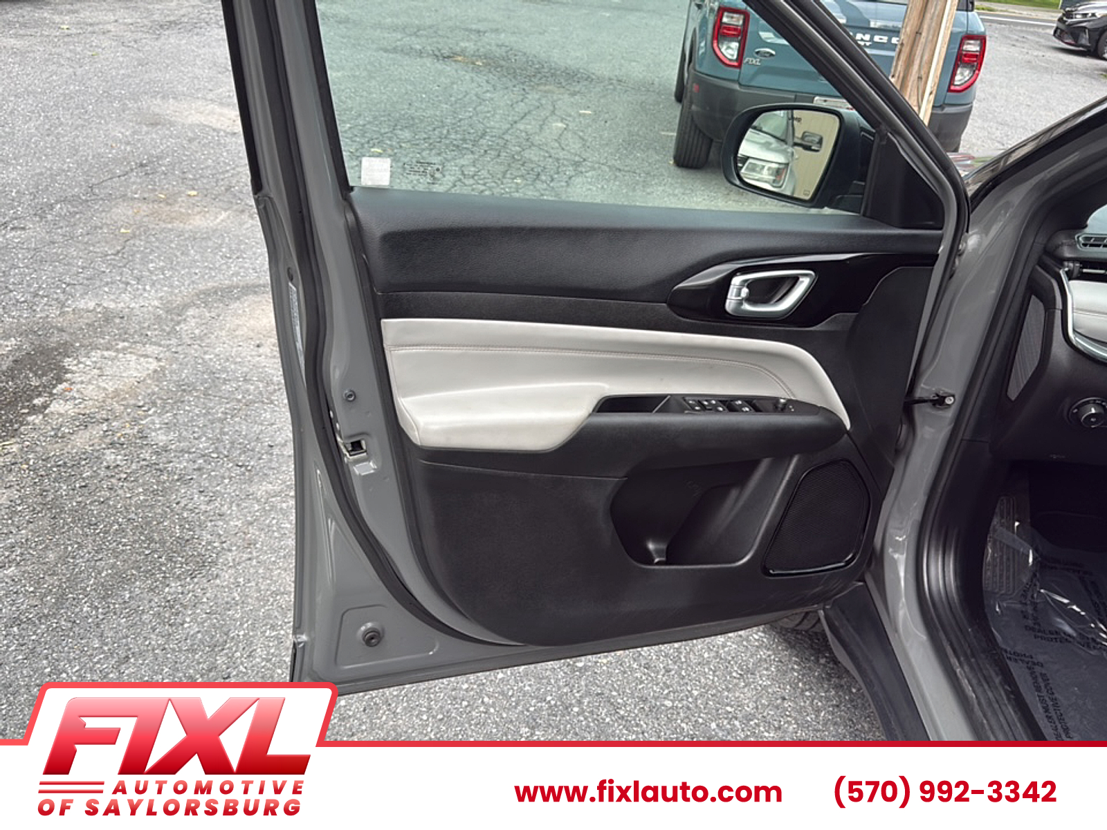 Used 2023 Jeep Compass Sedan
