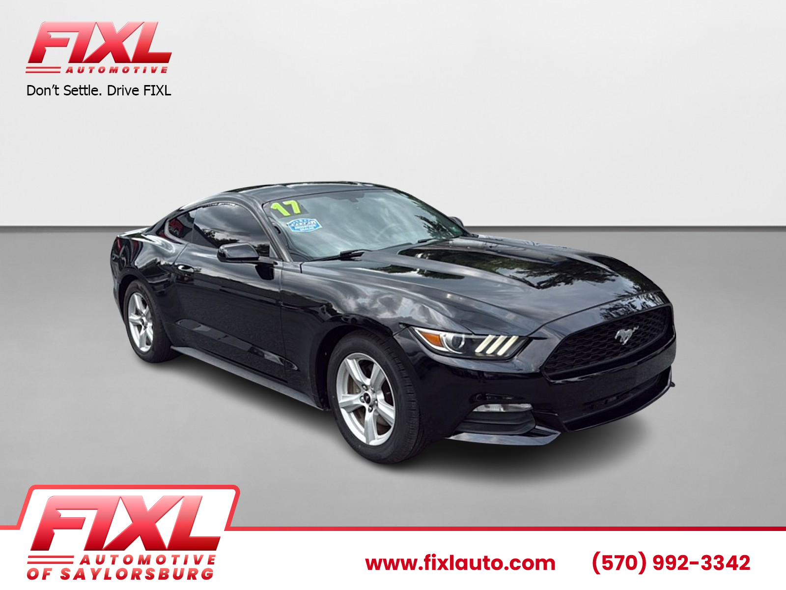 2017 Ford Mustang V6 RWD photo