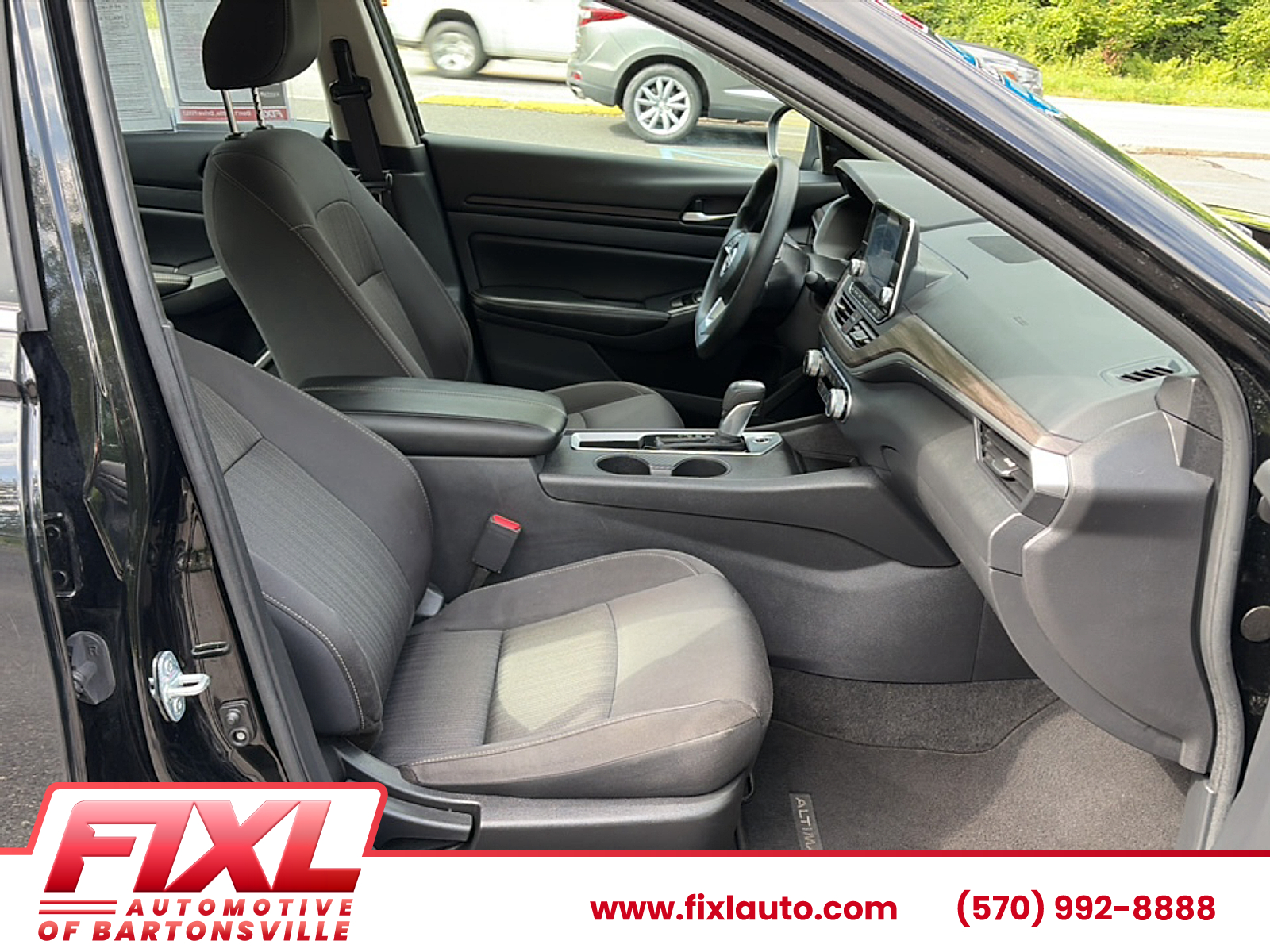 Used 2025 Nissan Altima Sedan