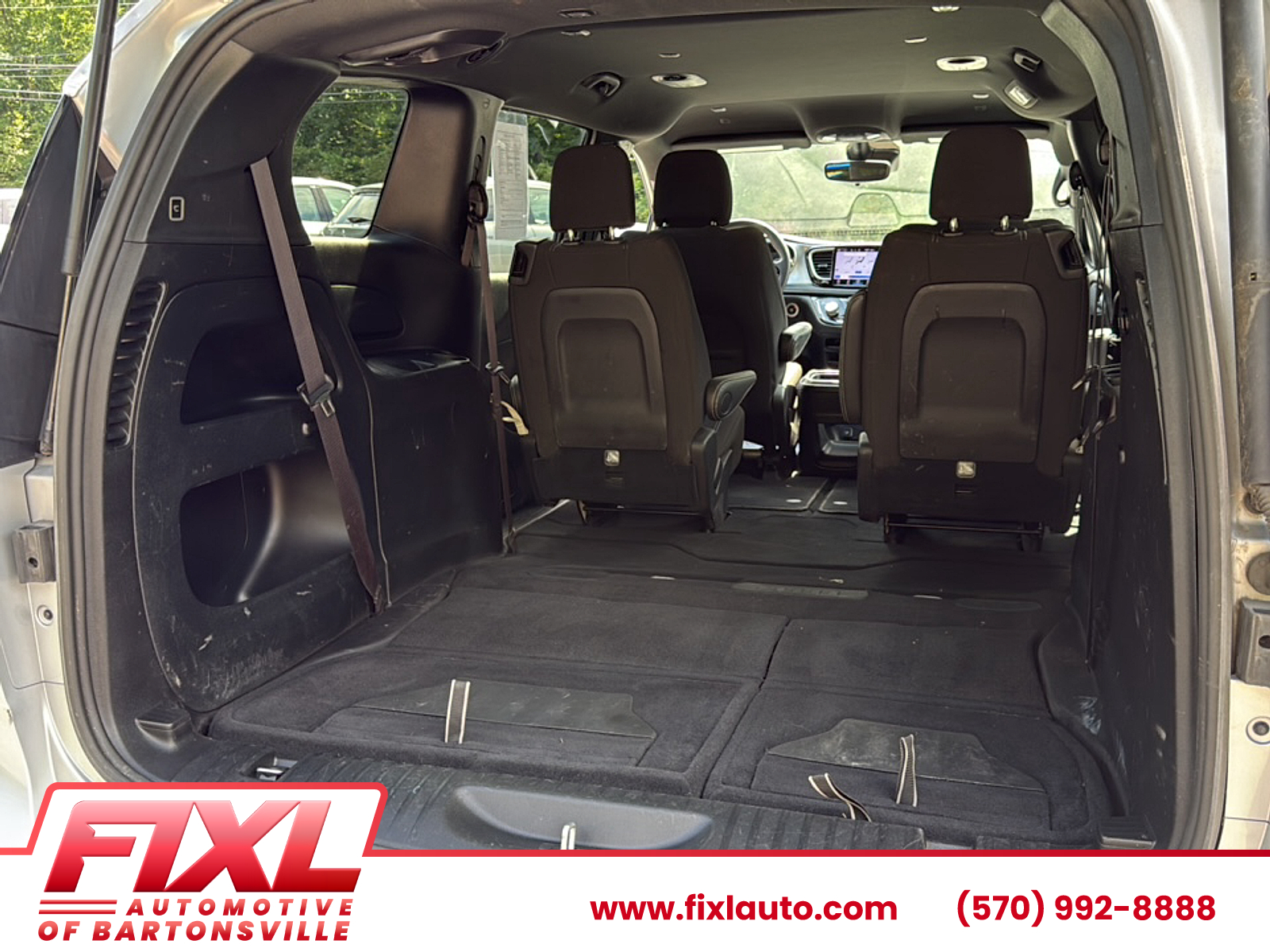 Used 2024 Chrysler Pacifica Sedan