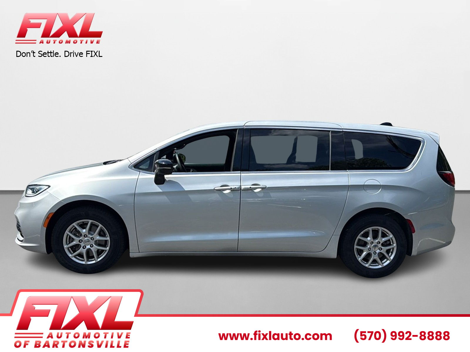 Used 2024 Chrysler Pacifica Sedan