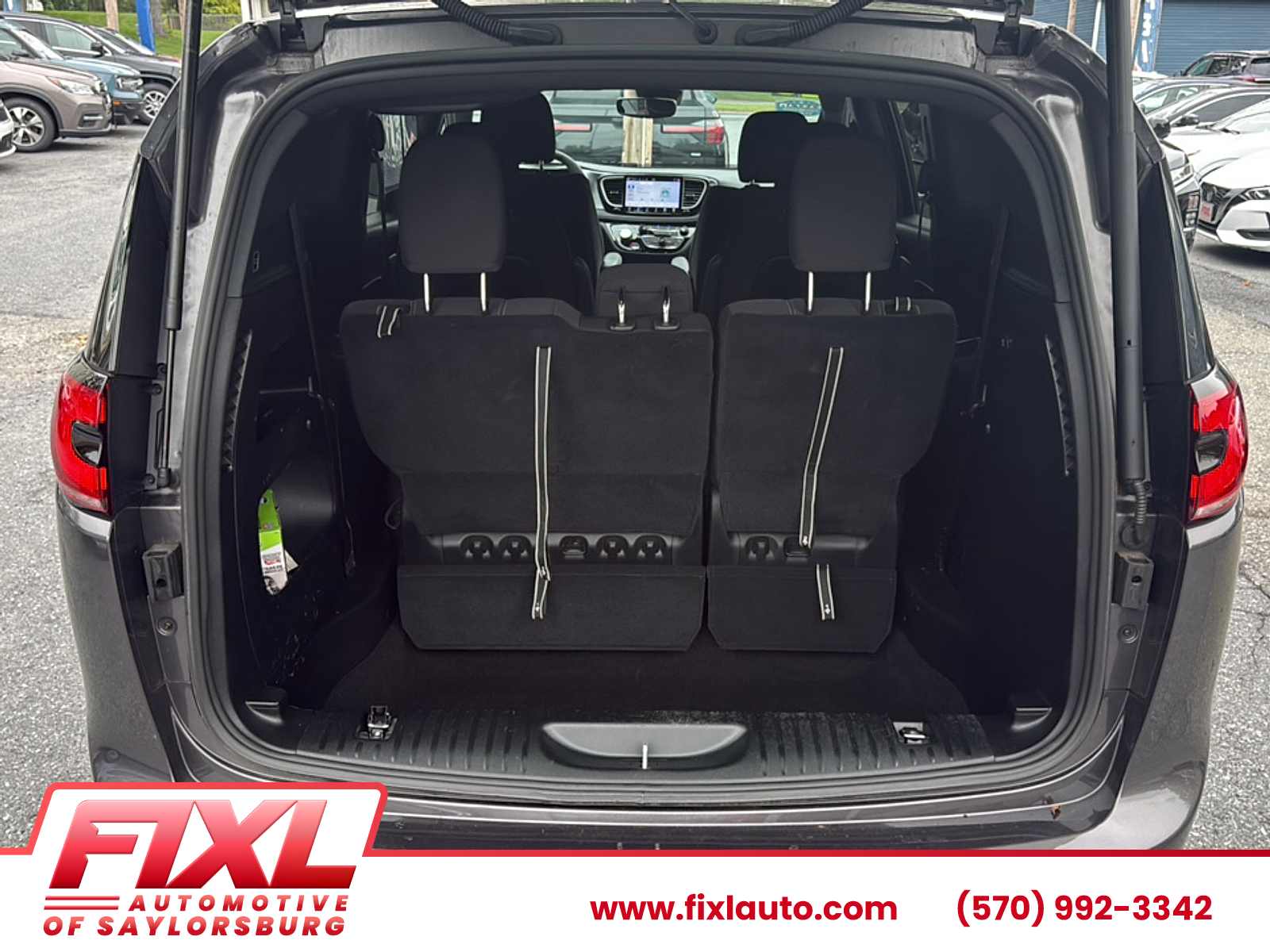 Used 2023 Chrysler Pacifica Sedan