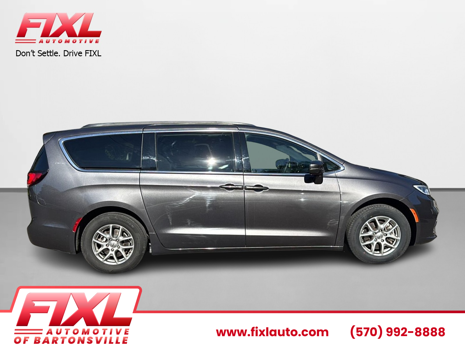 Used 2022 Chrysler Pacifica Van
