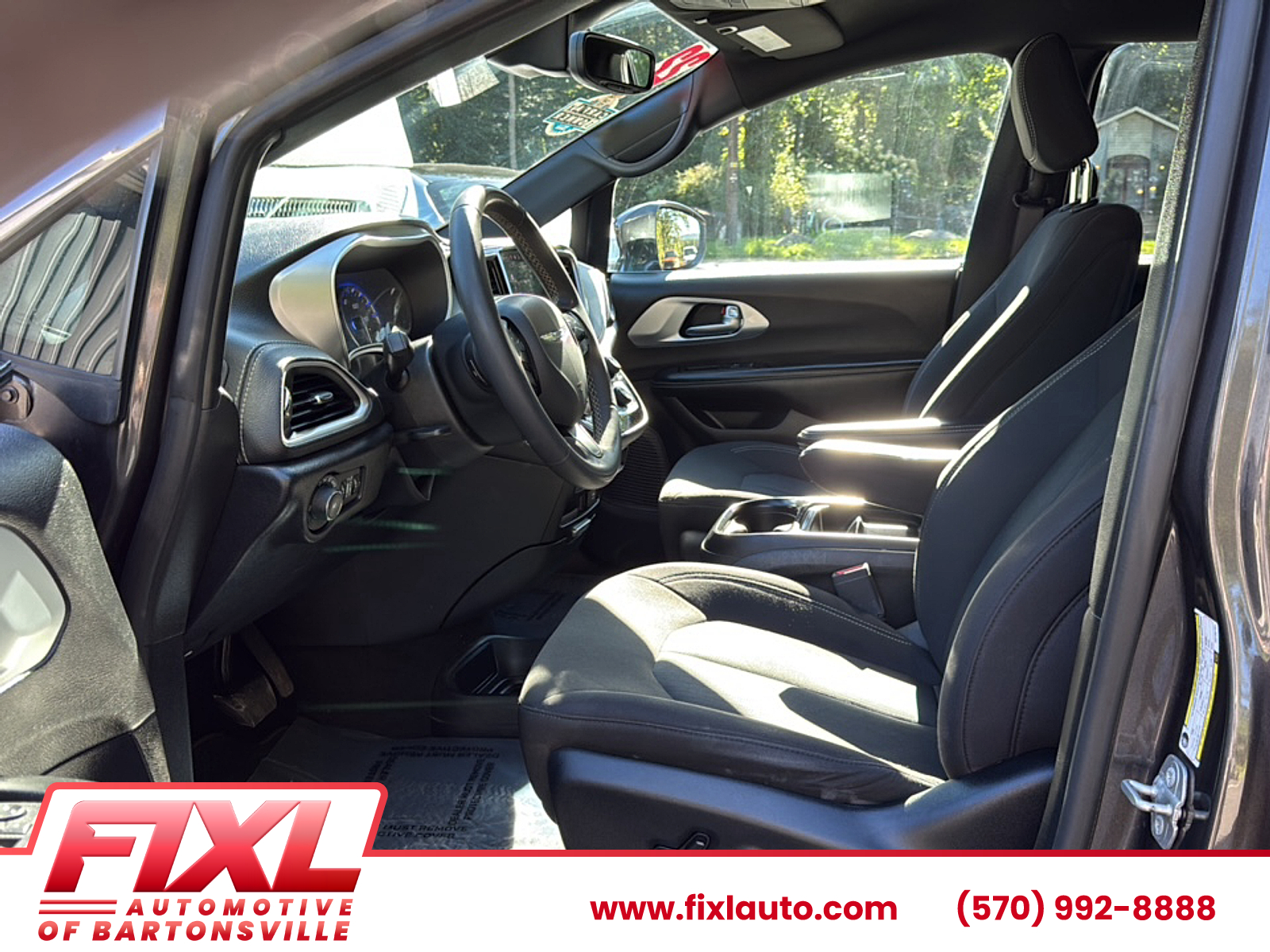 Used 2022 Chrysler Pacifica Van
