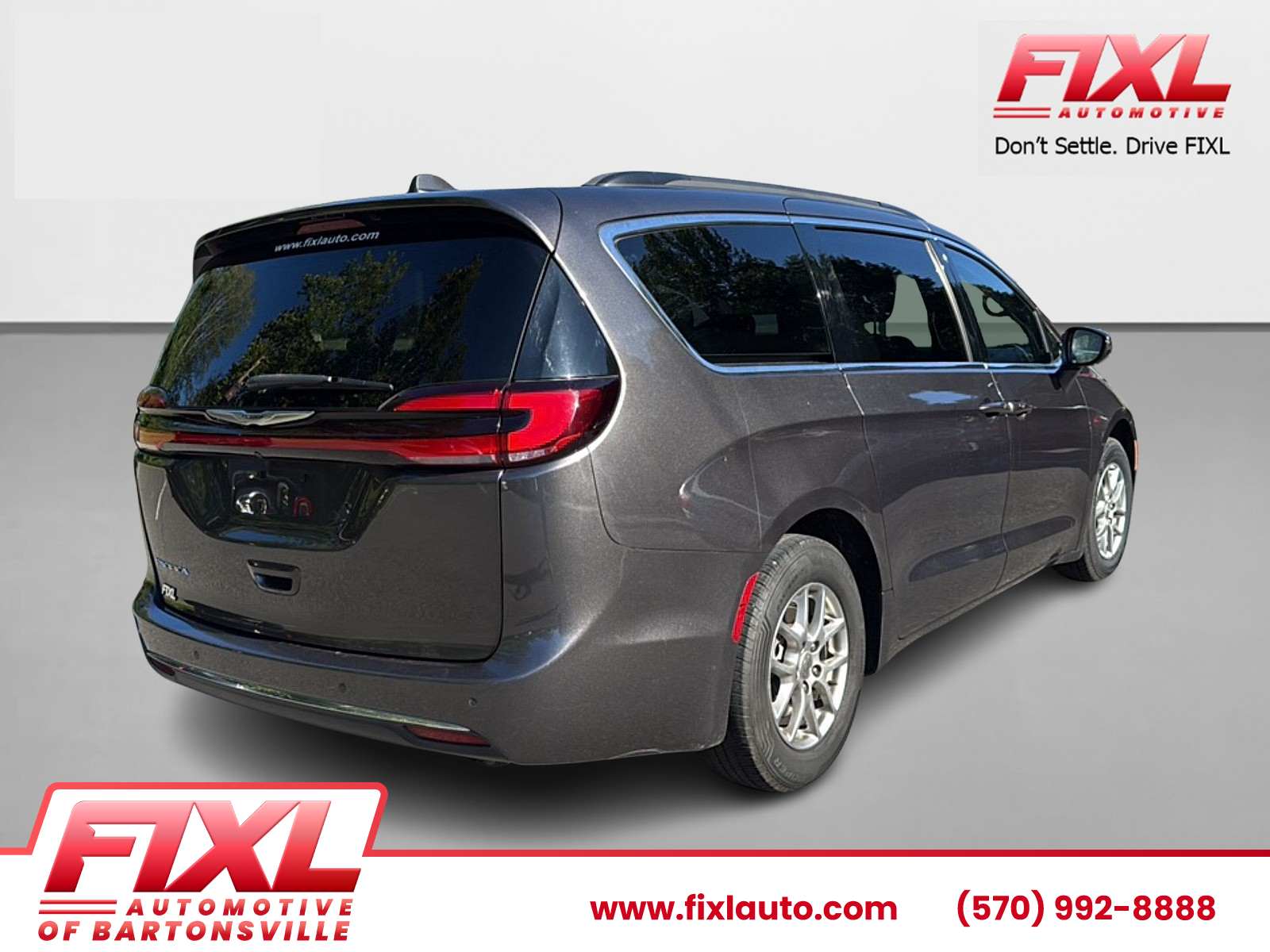 Used 2022 Chrysler Pacifica Van