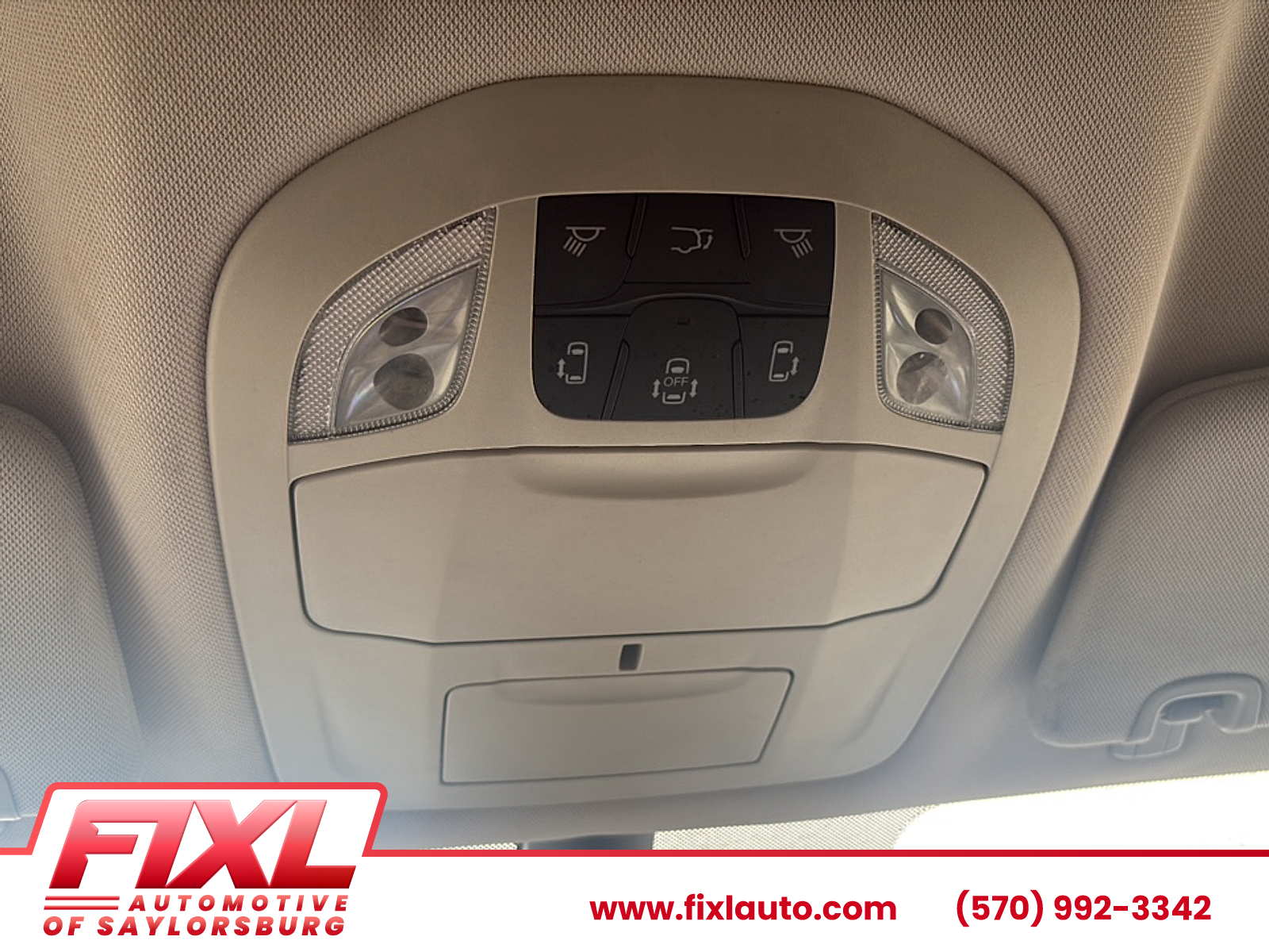 Used 2024 Chrysler Pacifica Van