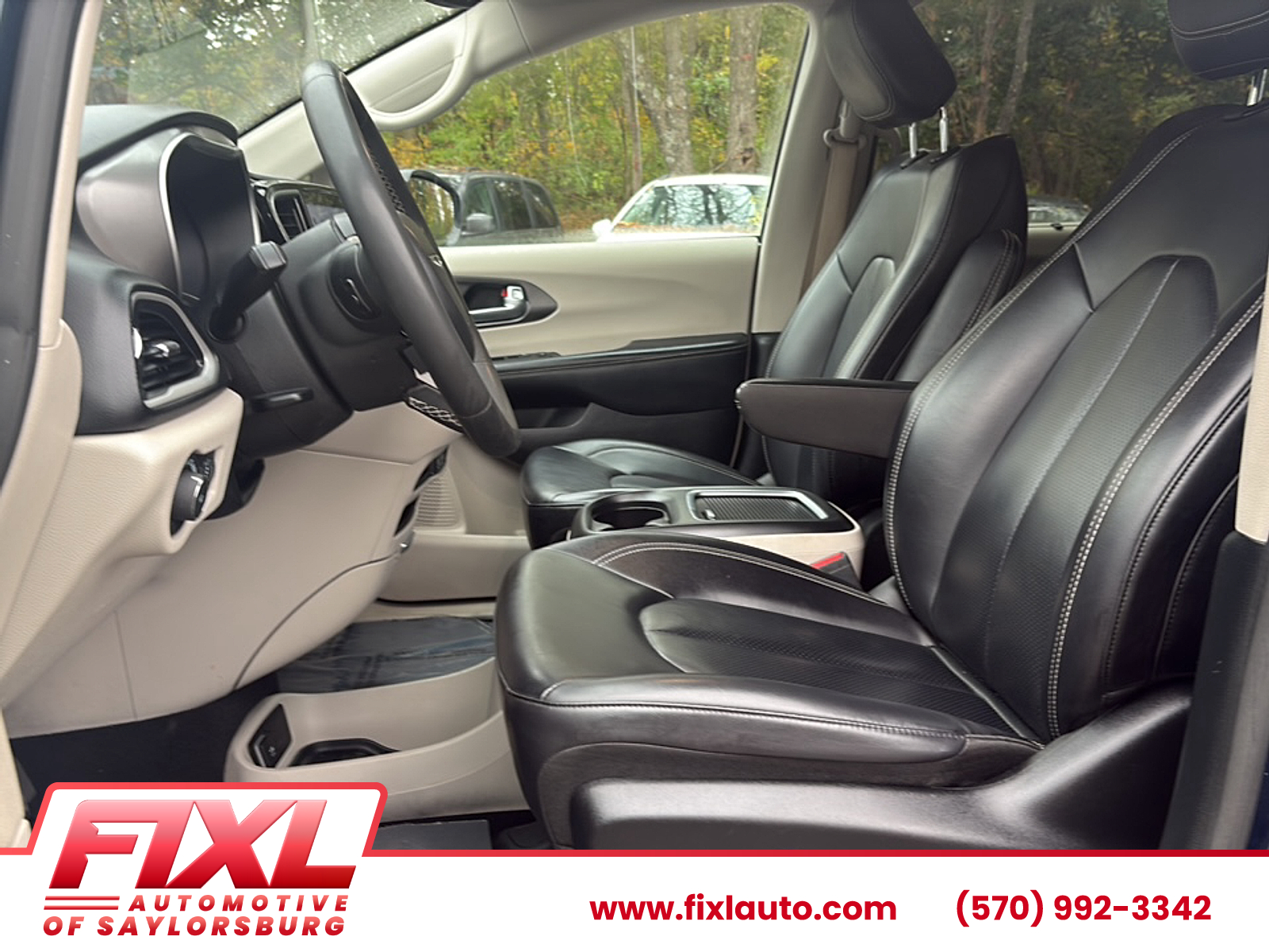 Used 2024 Chrysler Pacifica Van
