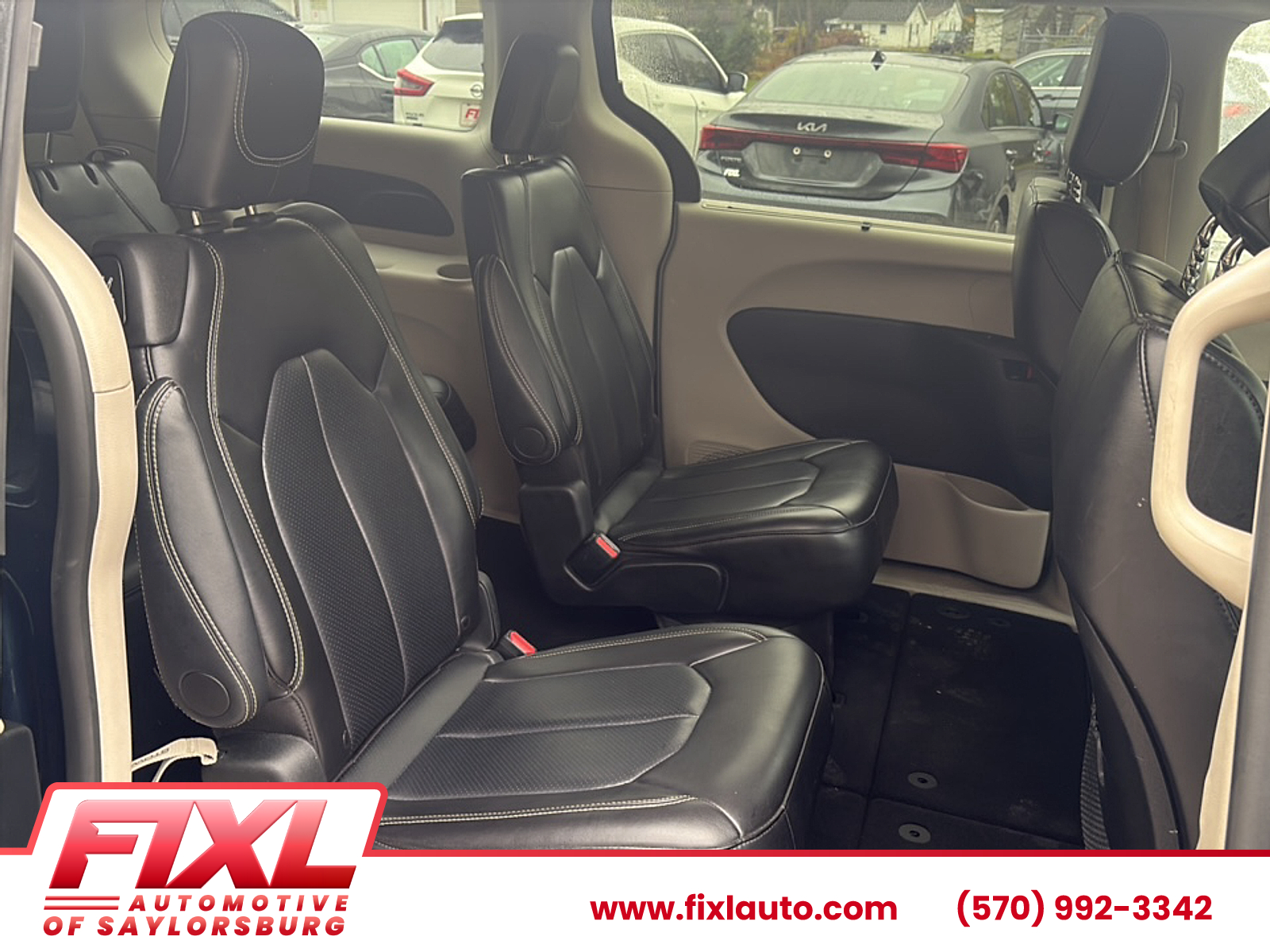 Used 2024 Chrysler Pacifica Van