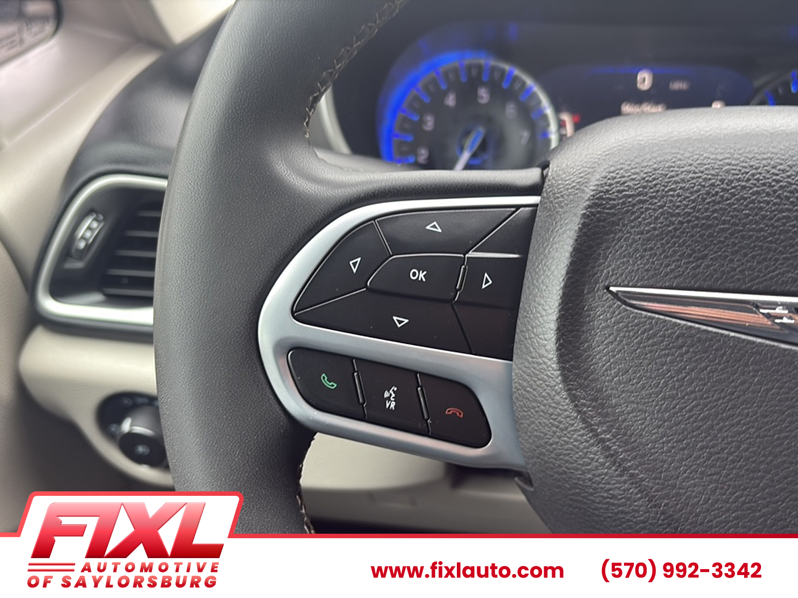 Used 2024 Chrysler Pacifica Van