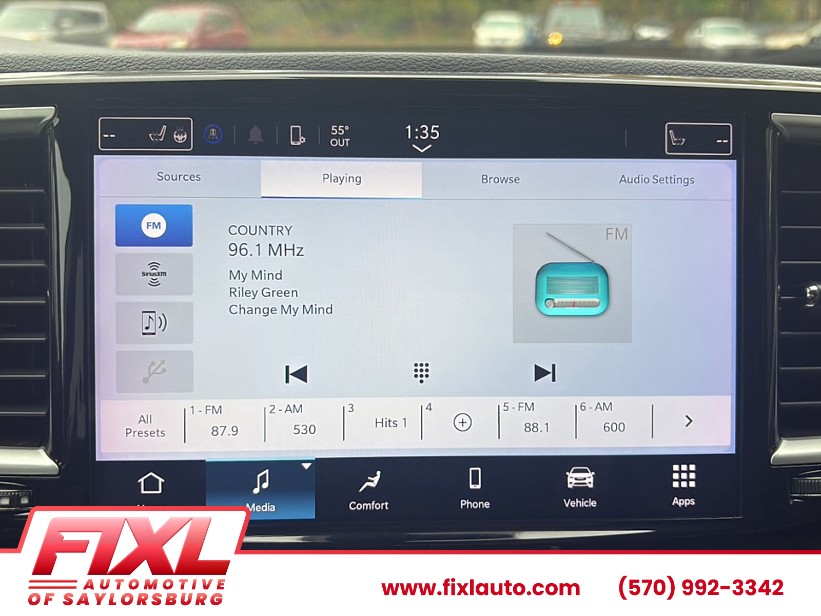 Used 2024 Chrysler Pacifica Van