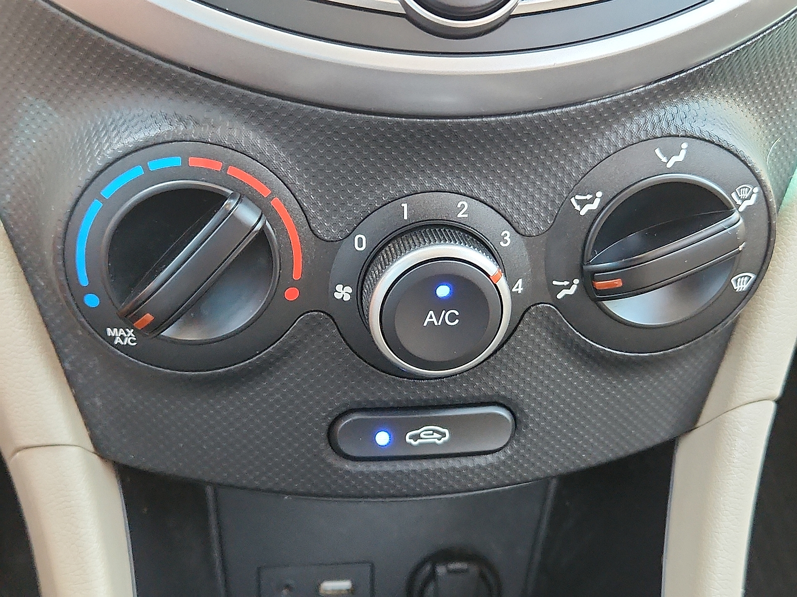 2016 Hyundai Accent