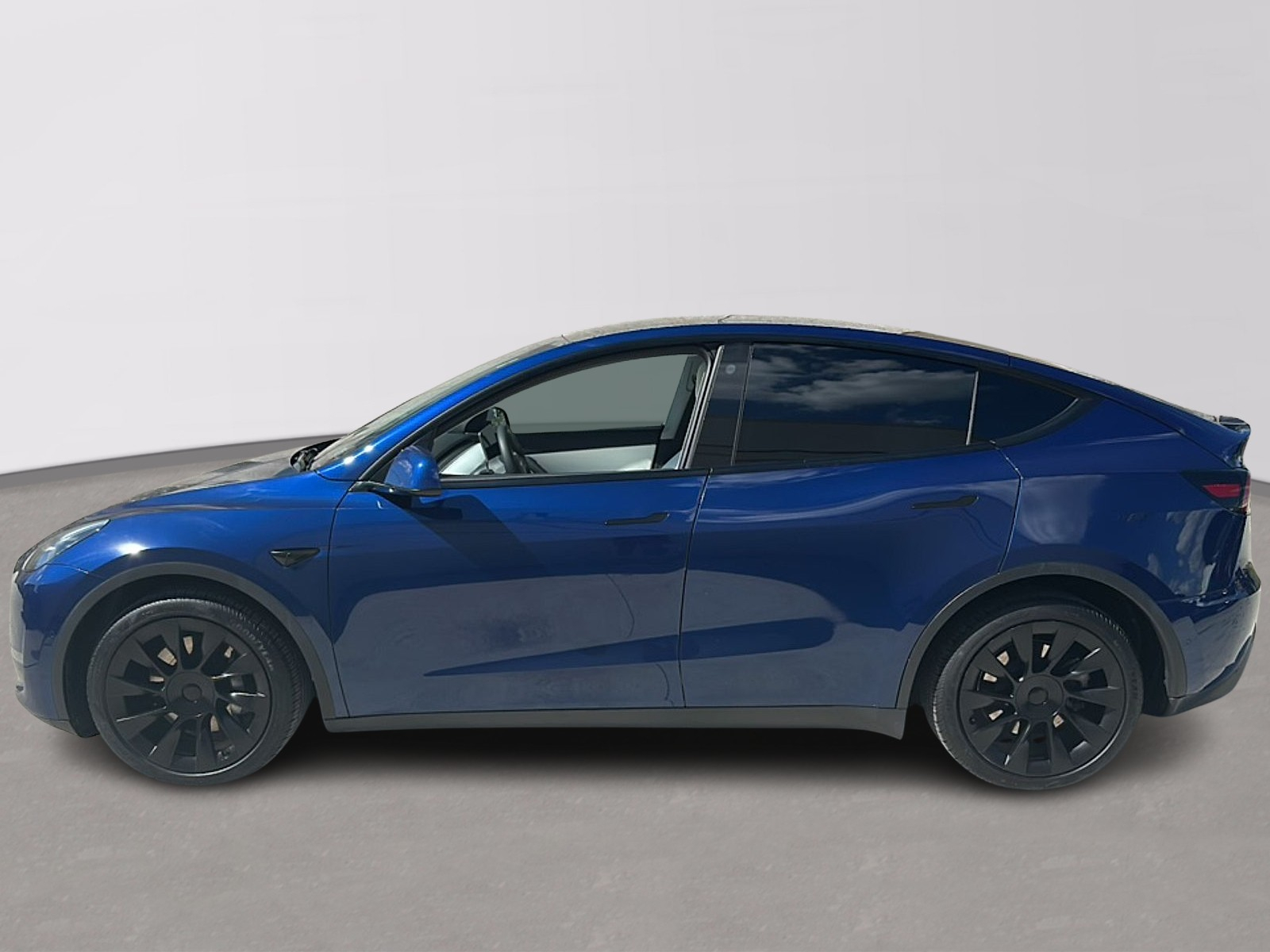 Used 2021 Tesla Model Y Long Range with VIN 5YJYGDEEXMF211272 for sale in Harrisburg, PA