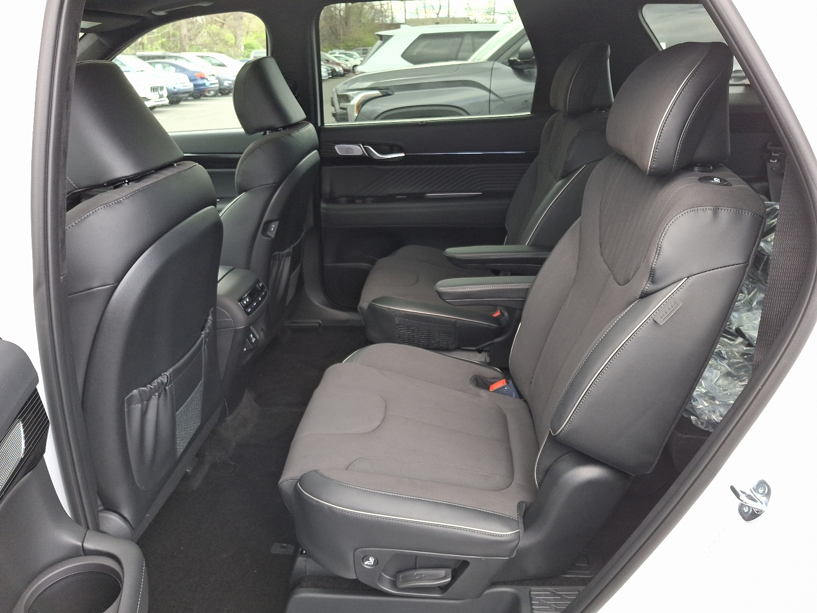 new 2025 Hyundai Palisade car, priced at $54,236