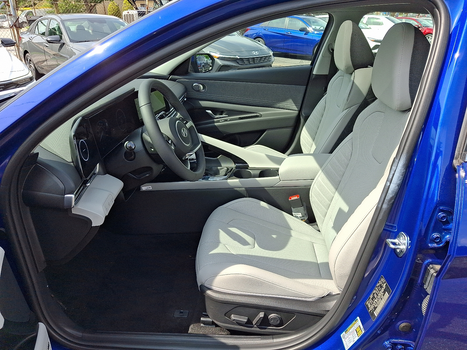 new 2025 Hyundai Elantra Hybrid car, priced at $30,934