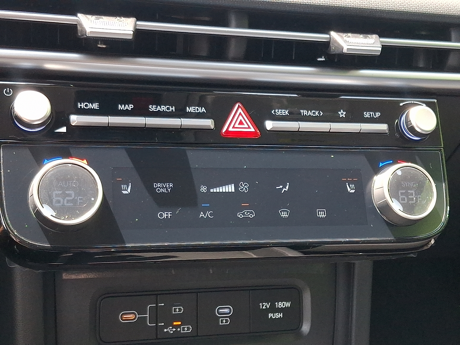 new 2025 Hyundai Tucson Hybrid car, priced at $37,675