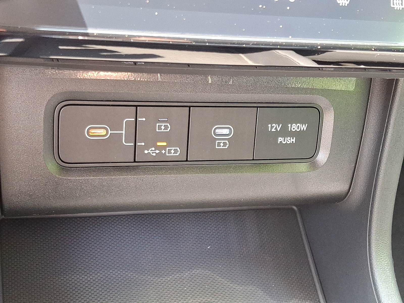 new 2025 Hyundai Tucson Hybrid car, priced at $37,675