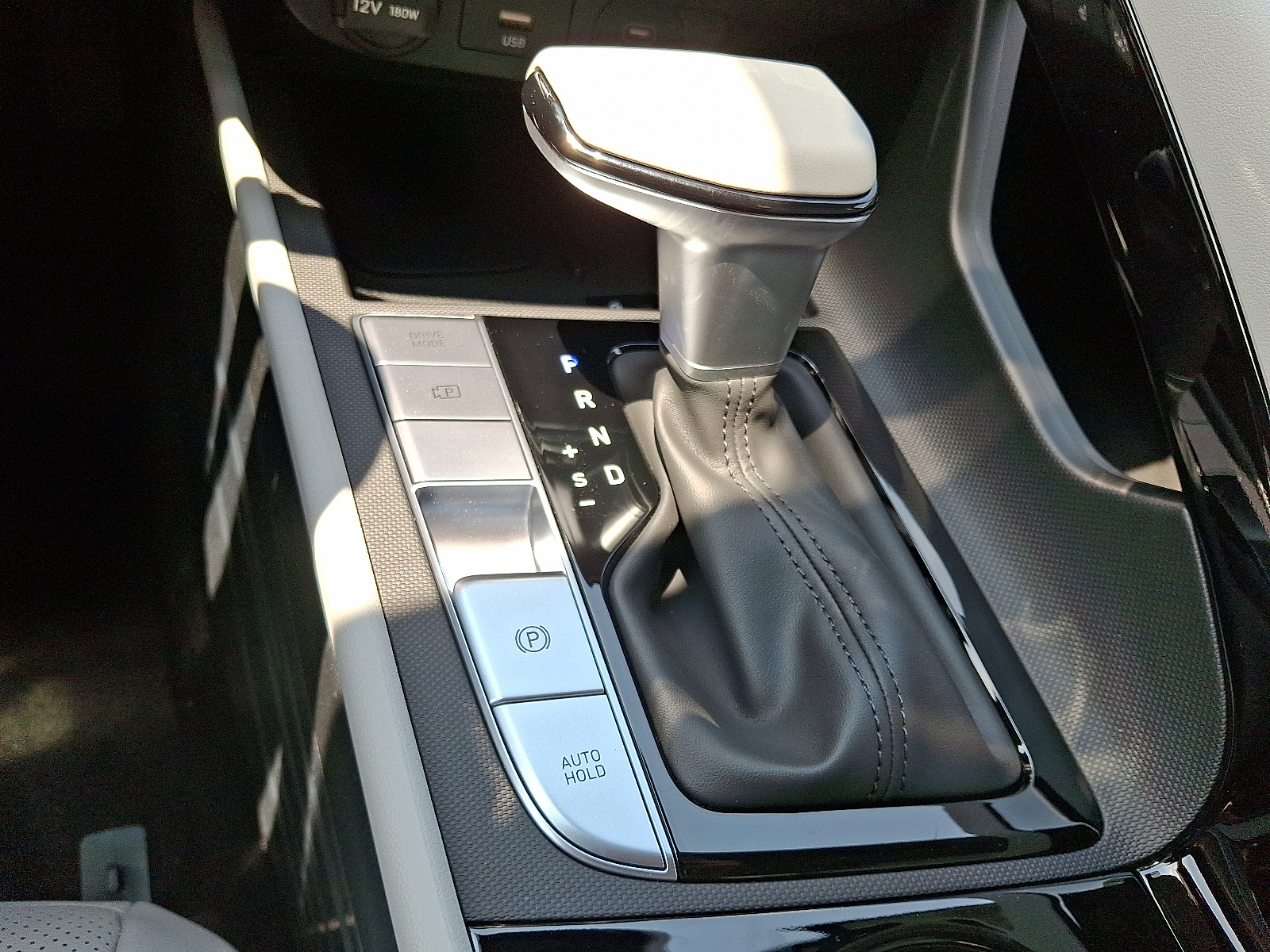 new 2025 Hyundai Elantra car, priced at $27,821