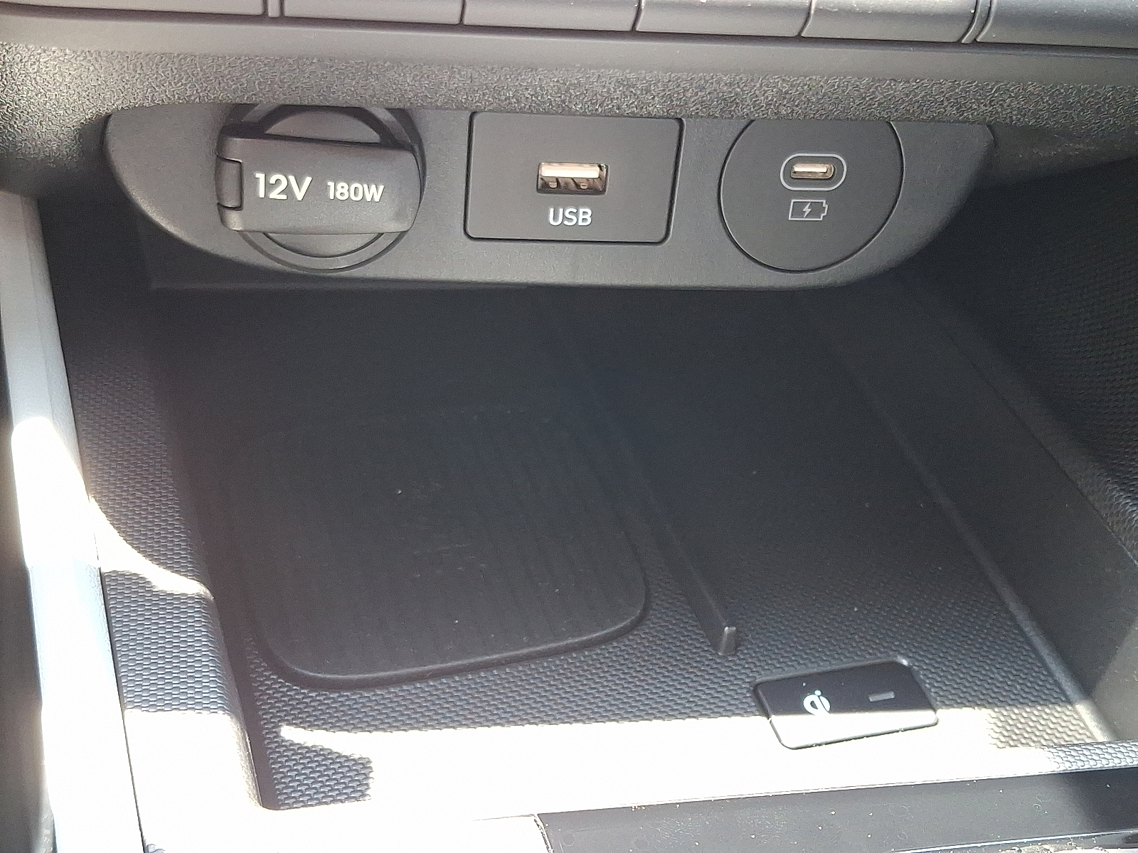 new 2025 Hyundai Elantra car, priced at $27,821