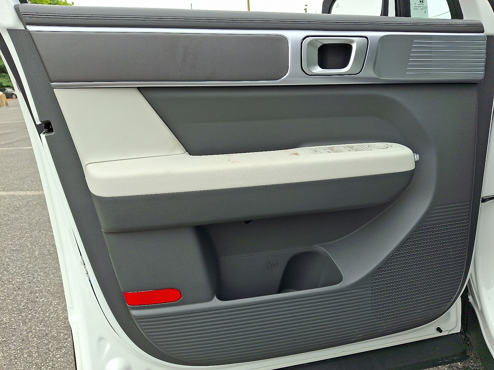 new 2026 Hyundai Santa Fe Hybrid car, priced at $40,605