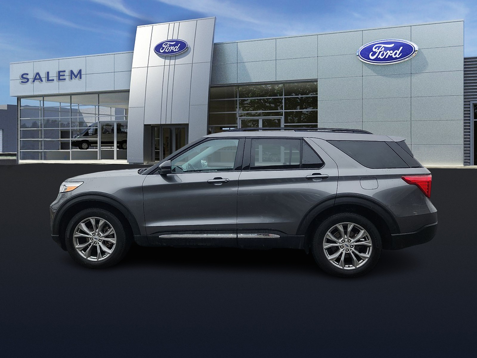 View vehicle photo 6