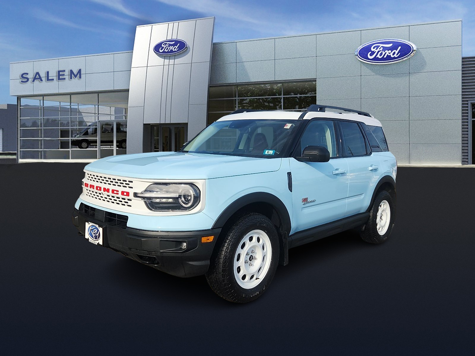 View vehicle photo 7