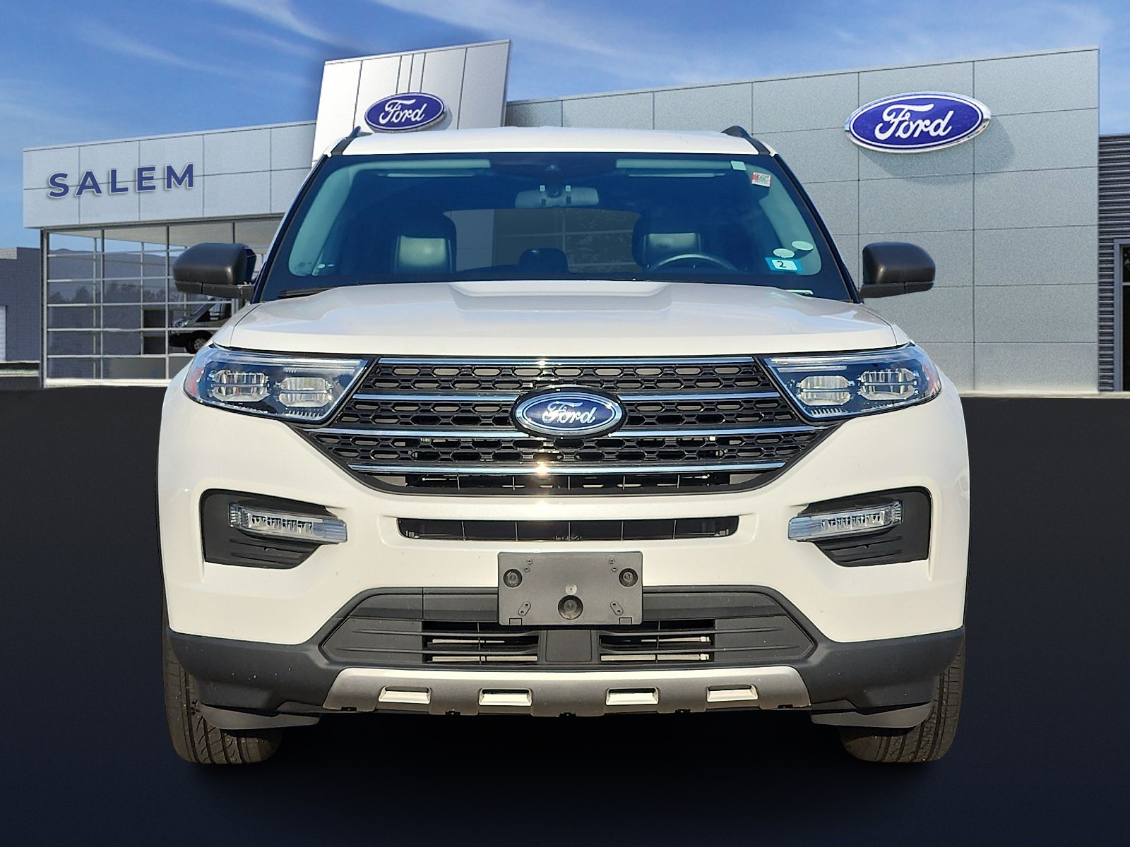 View vehicle photo 3