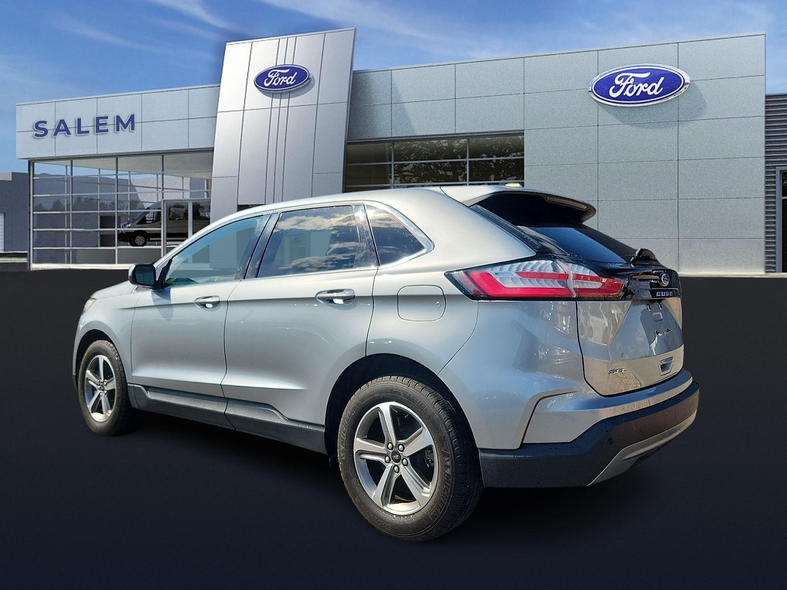 View vehicle photo 5