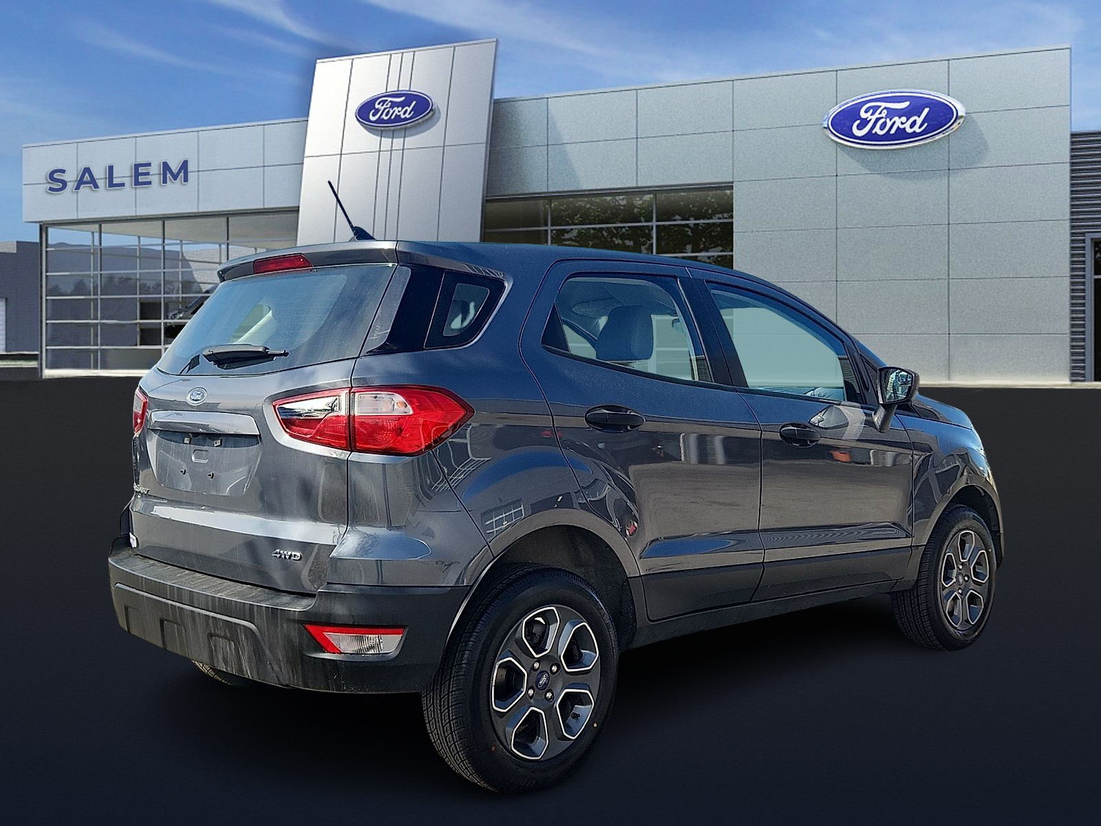 View vehicle photo 4