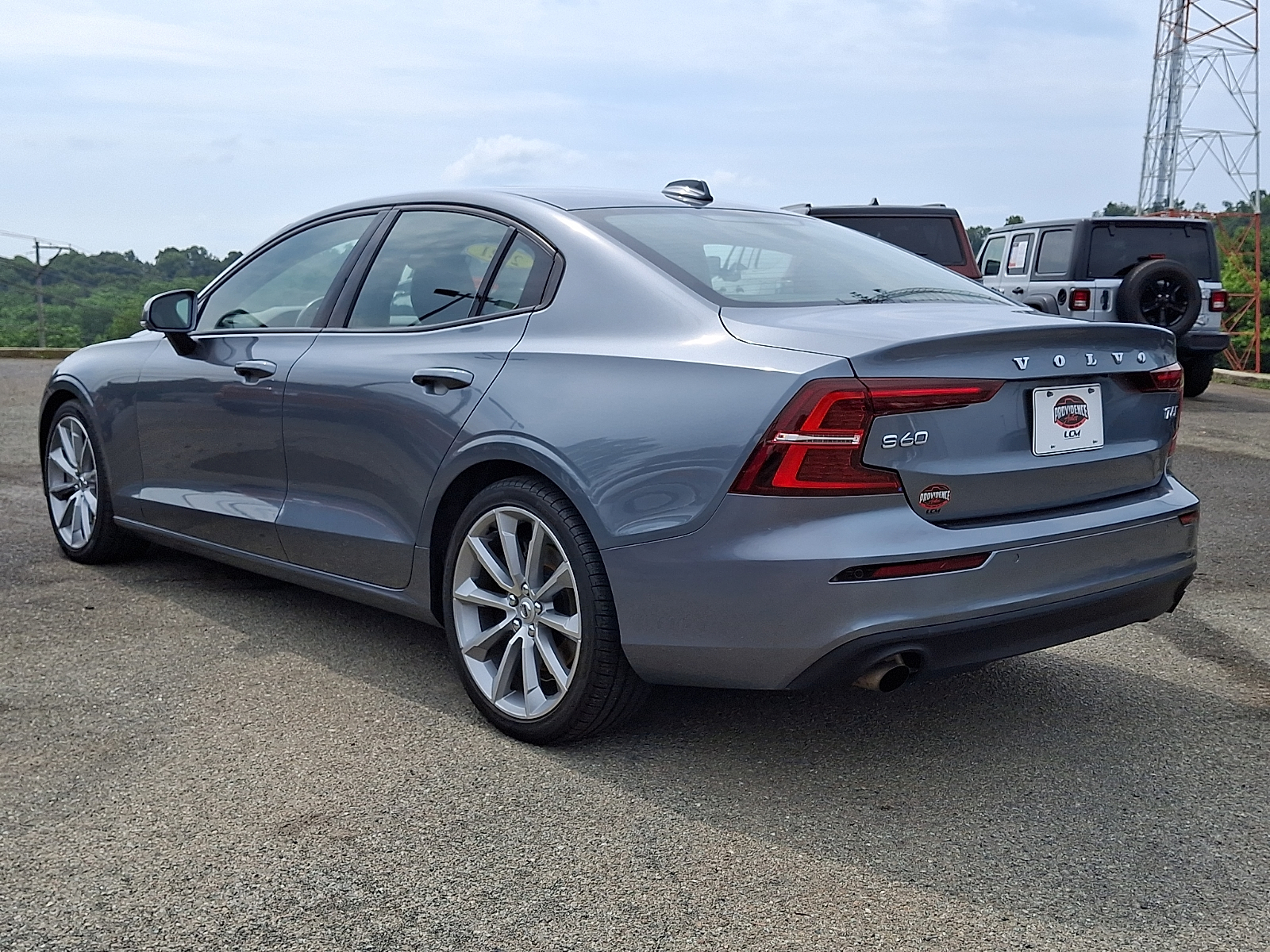 View vehicle photo 5