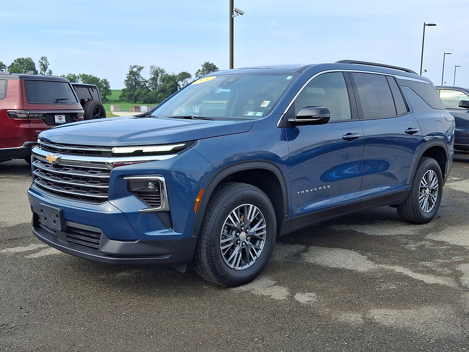 View vehicle photo 3