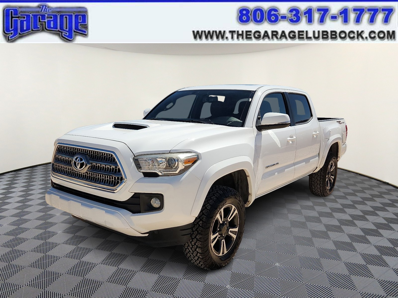 2017 Toyota Tacoma TRD Sport V6 Double Cab RWD