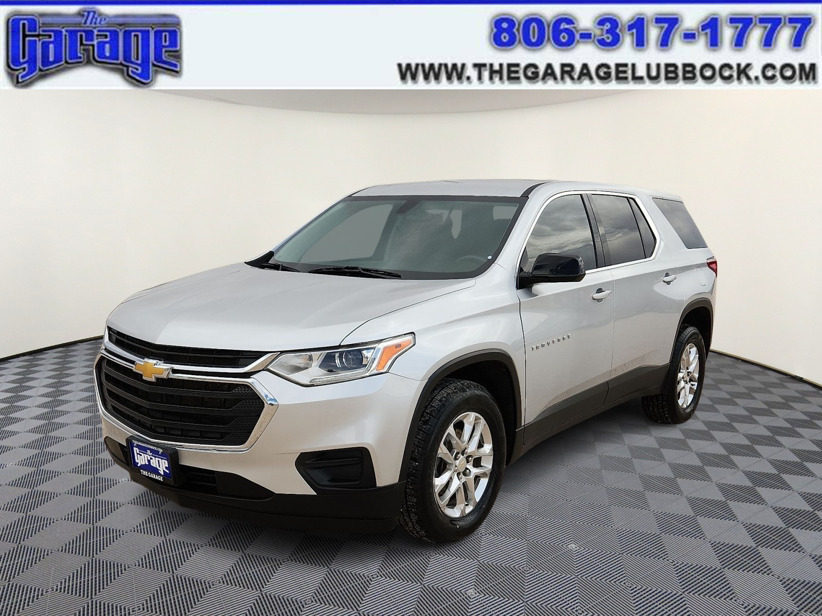Silver 2020 Chevrolet Traverse LS FWD SUV / Crossover Front-Wheel Drive Automatic