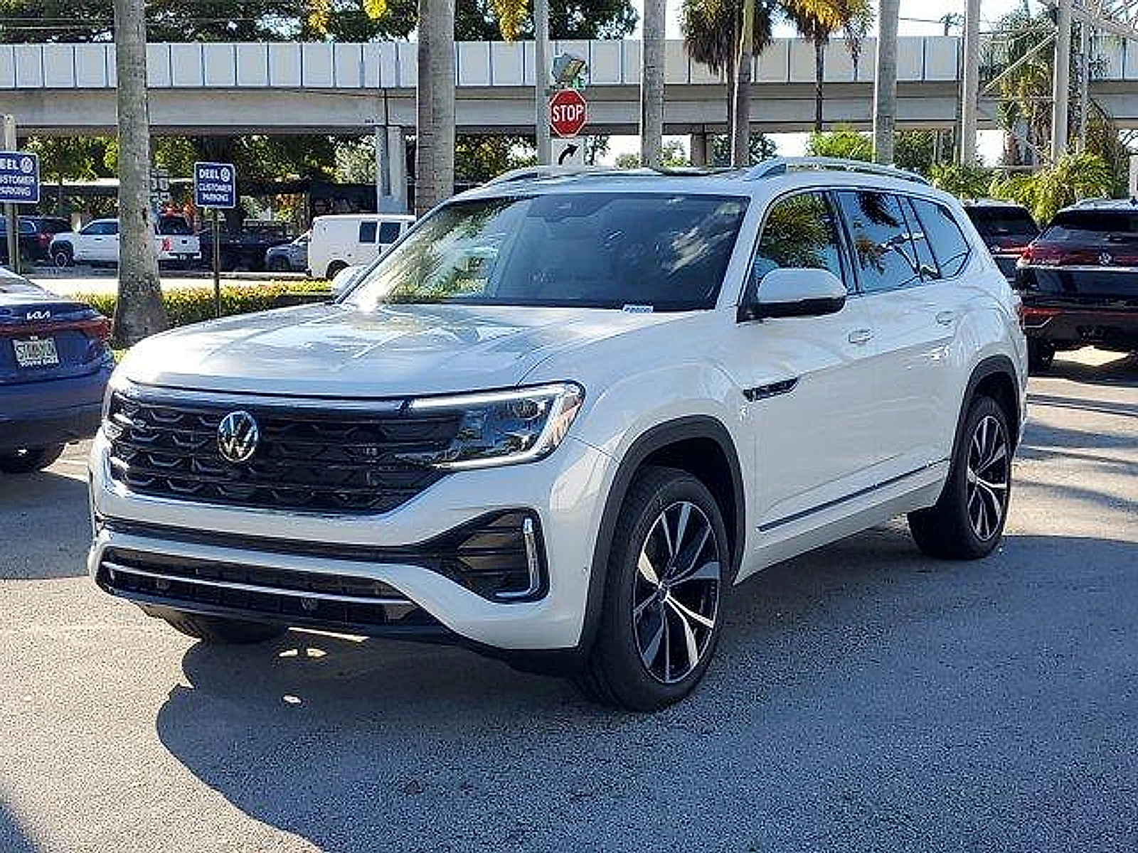 2026 Volkswagen Atlas SEL Premium R-Line 4Motion