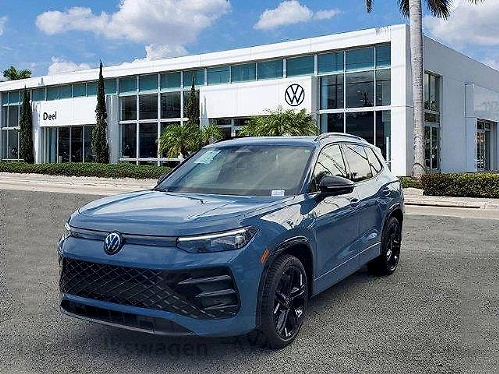 2026 Volkswagen Tiguan SE R-Line Black FWD