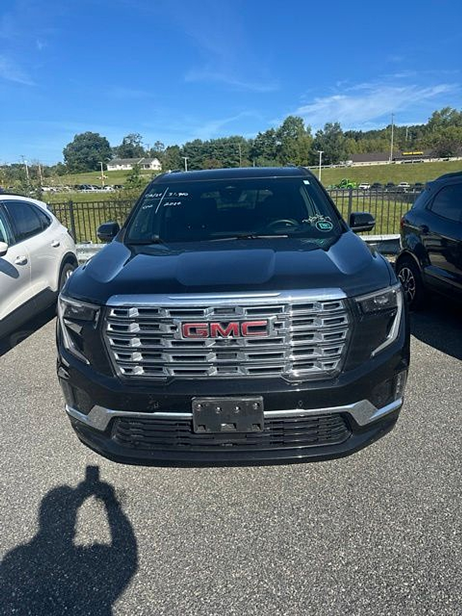 Black (Ebony Twilight Metallic) 2024 GMC Acadia SUV / Crossover Four-Wheel Drive Automatic