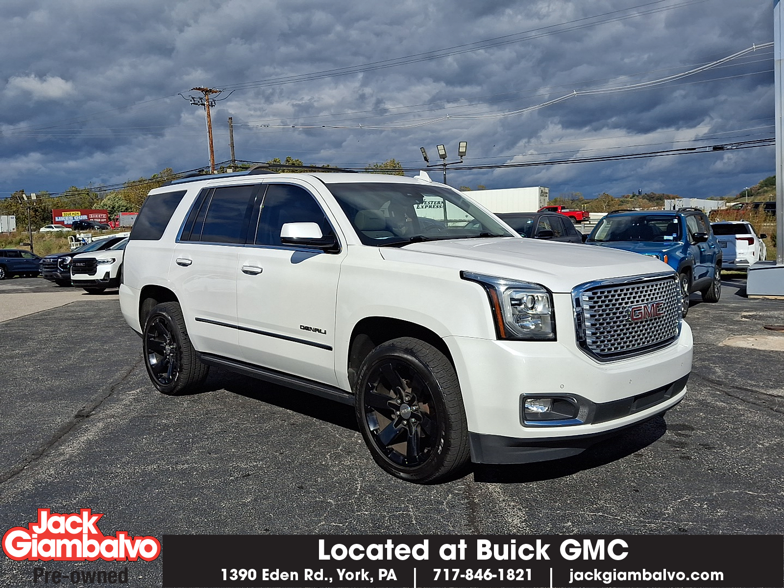 2017 GMC Yukon Denali's photo