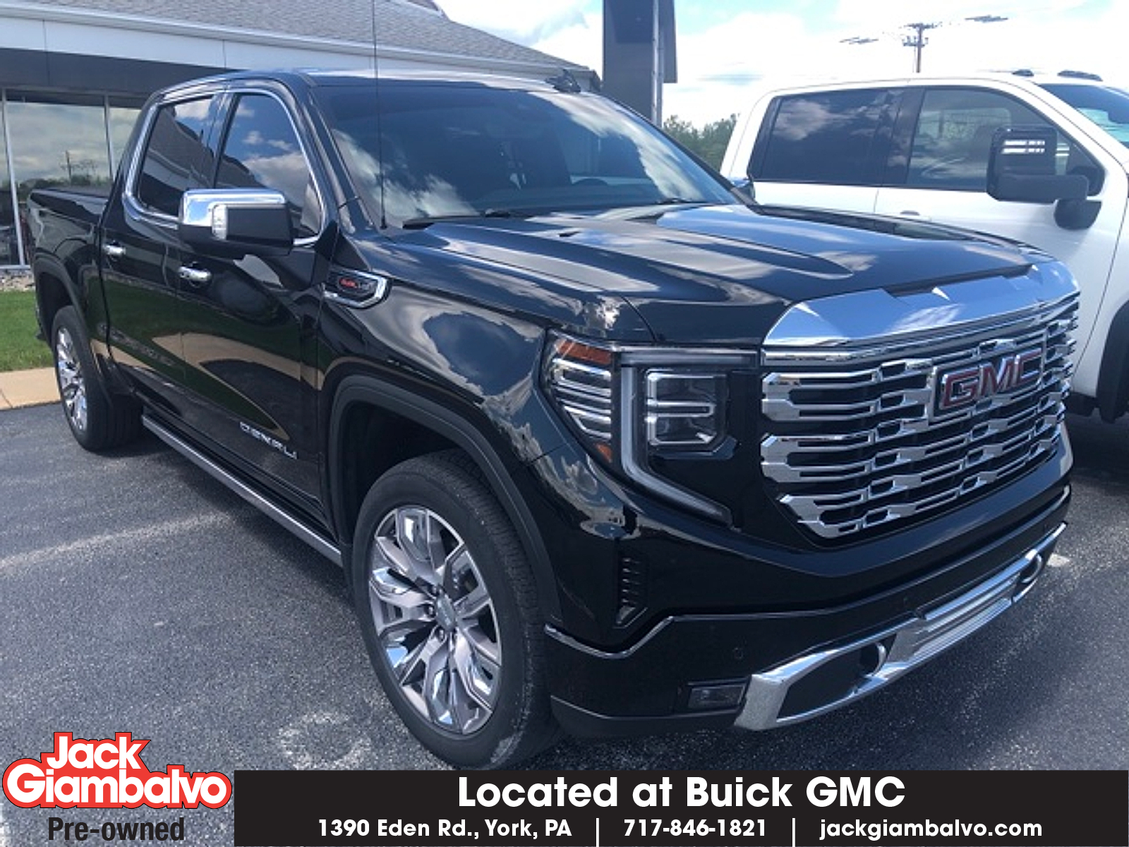 2023 GMC Sierra 4WD Crew Cab Short Box Denali's photo