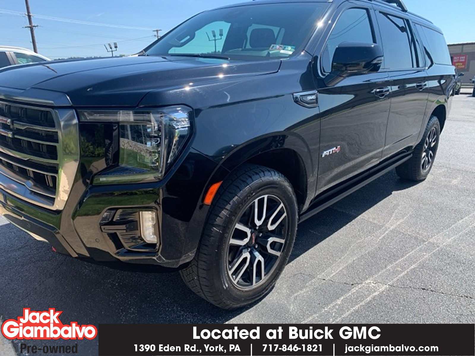 2023 GMC Yukon 4WD AT4's photo