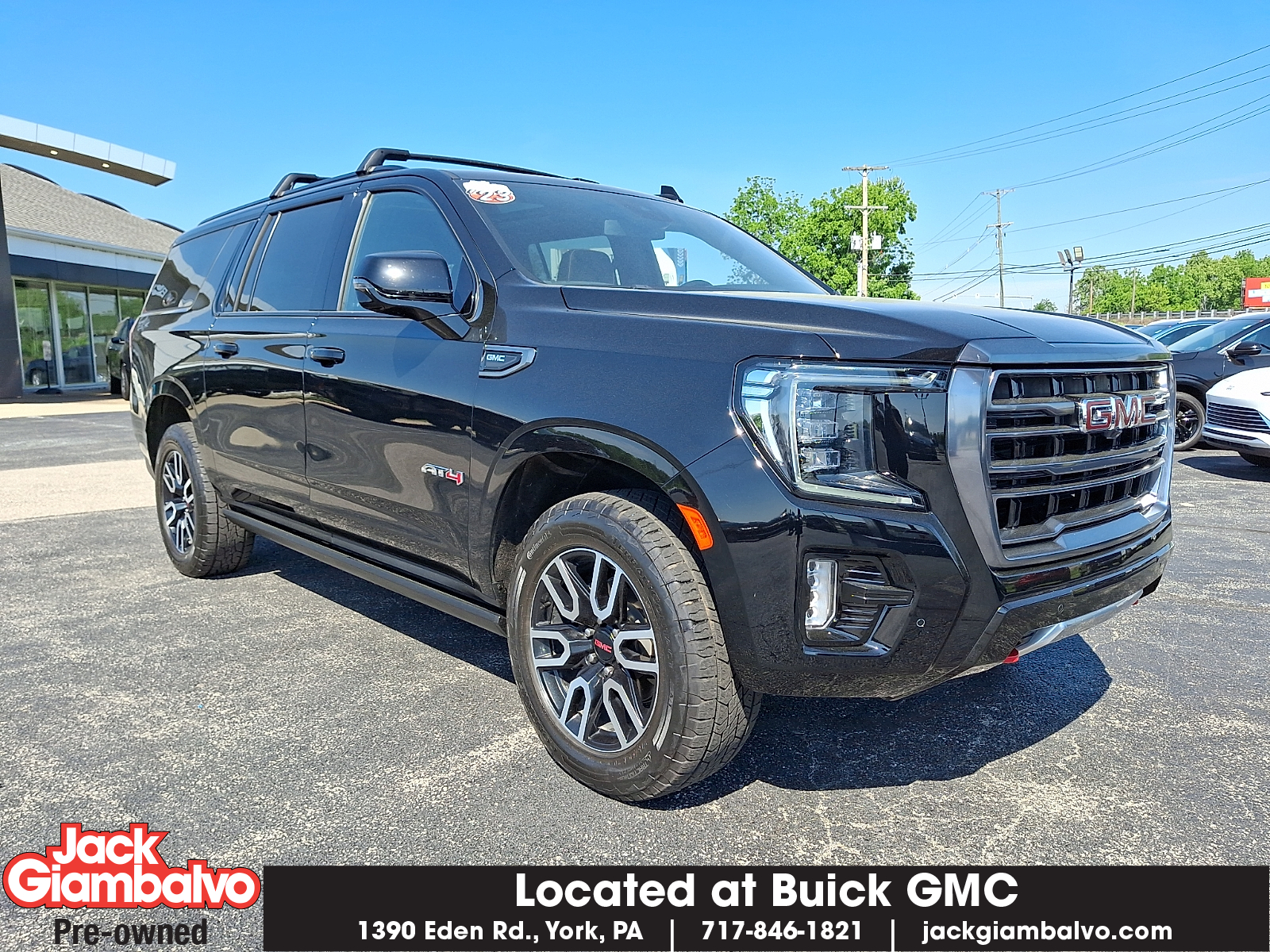 2023 GMC Yukon 4WD AT4's photo