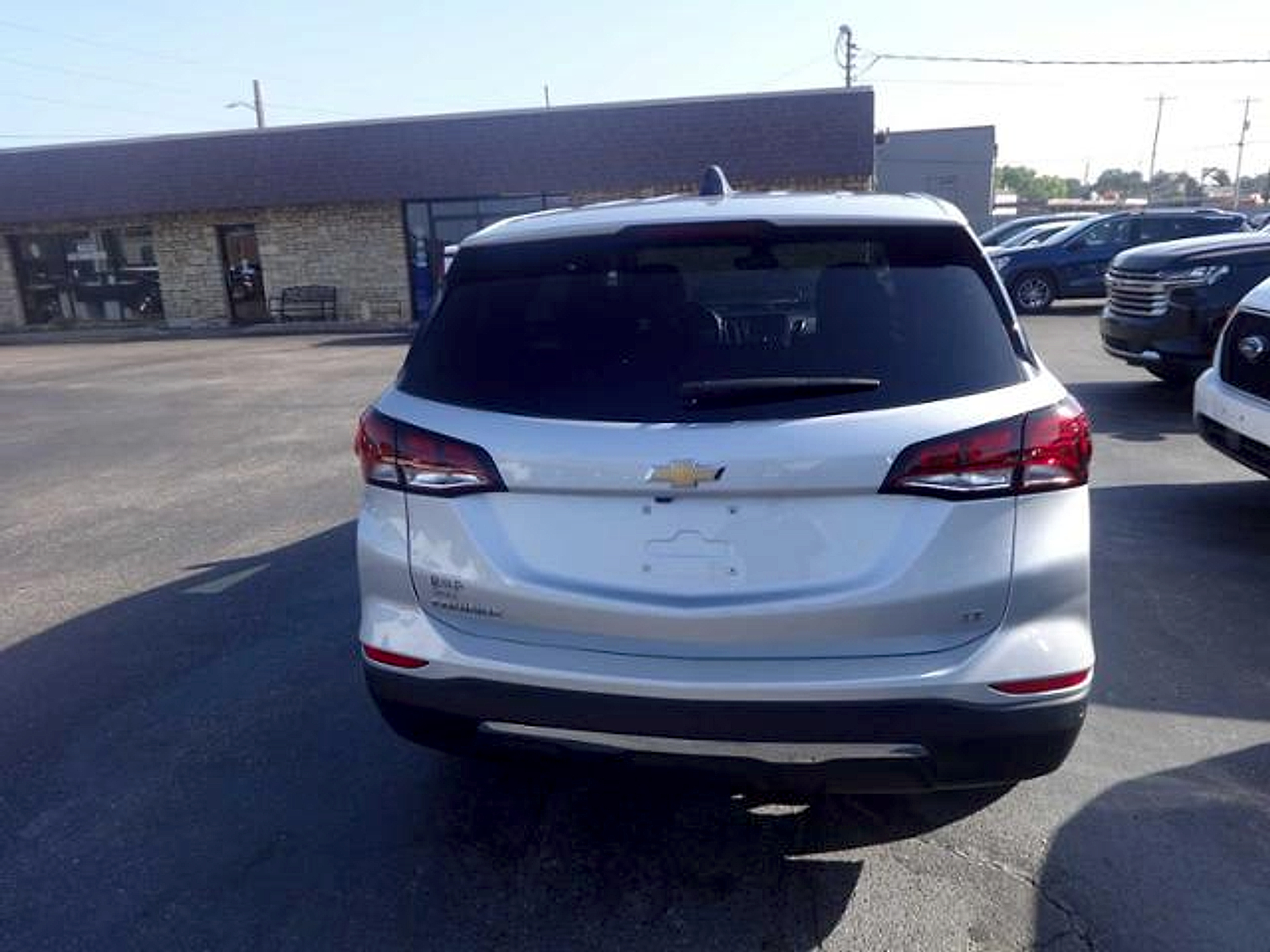 View vehicle photo 6