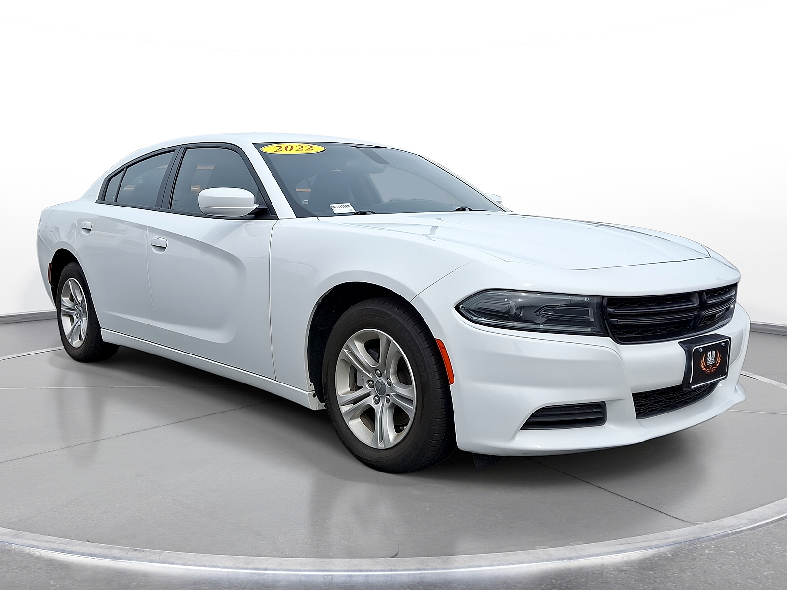 White Knuckle Clearcoat 2022 Dodge Charger Sedan Rear-Wheel Drive Automatic