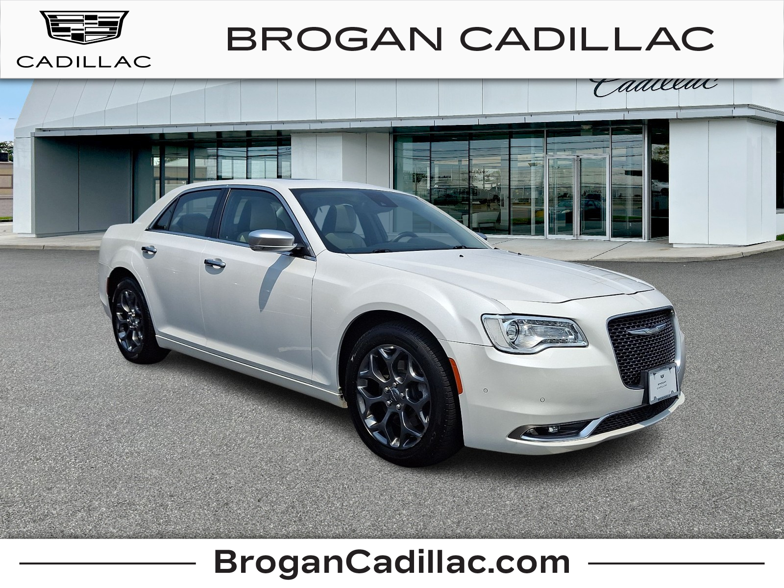 White (Ivory Tri-Coat Pearl - PWD) 2016 Chrysler 300 Sedan All-Wheel Drive Automatic