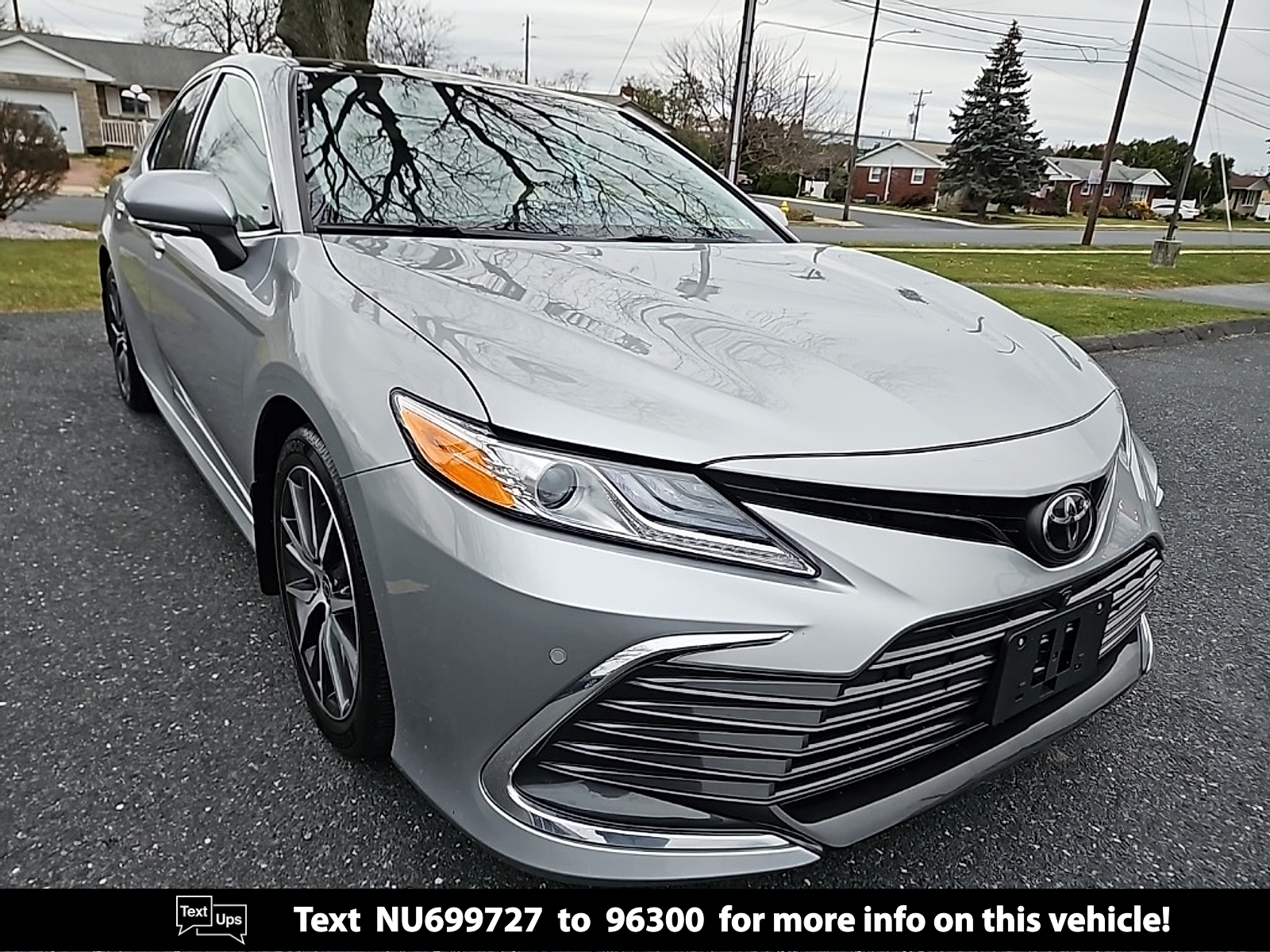 2022 Toyota Camry XLE's photo
