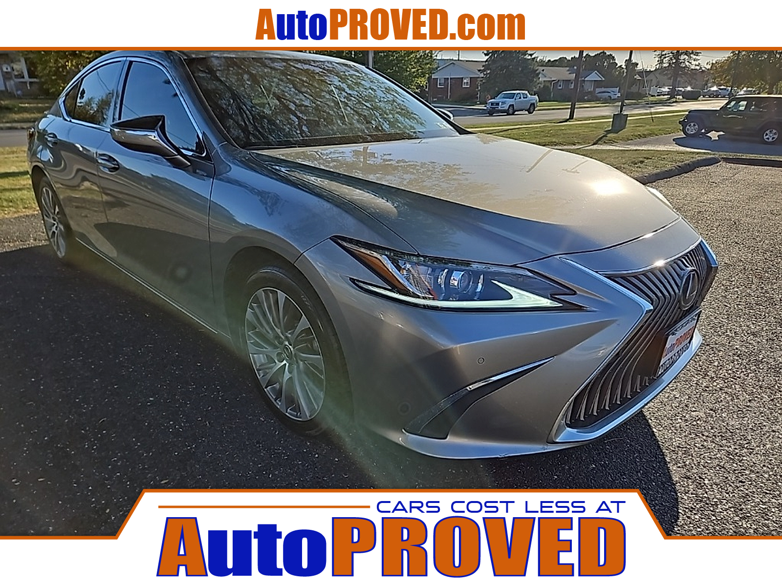2021 Lexus ES Base's photo