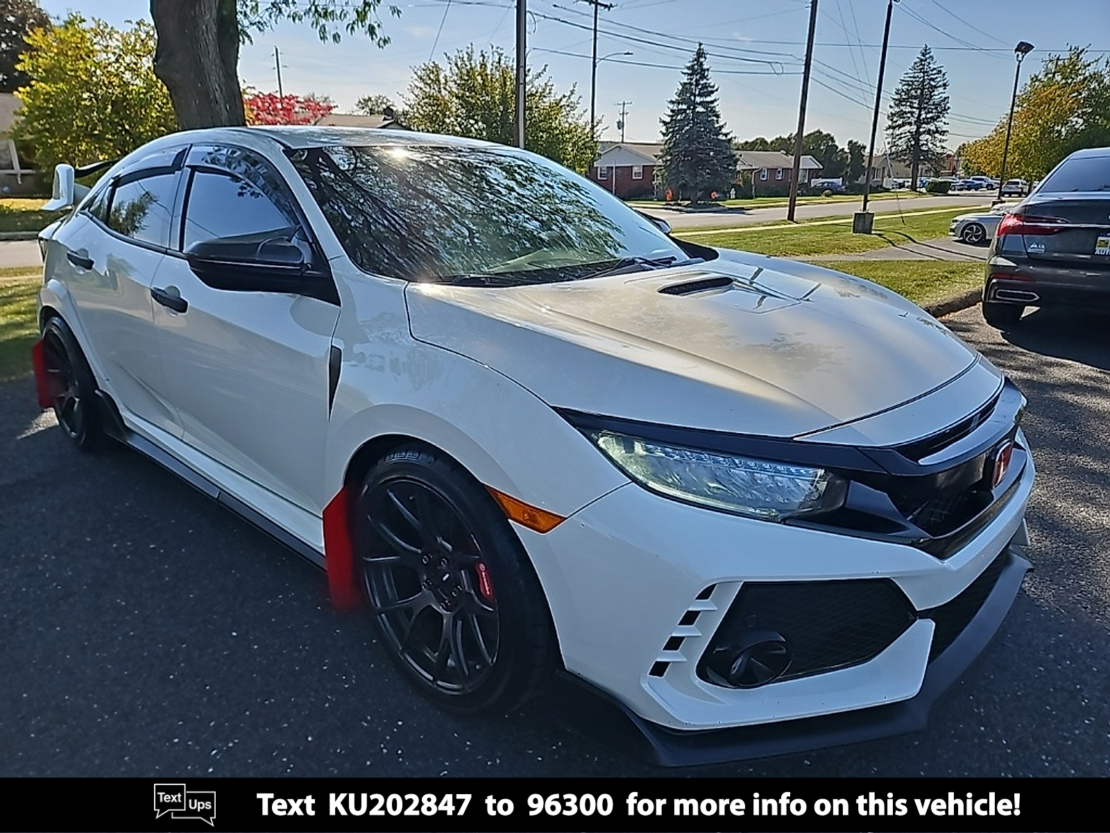 2019 Honda Civic Hatchback Type-R's photo