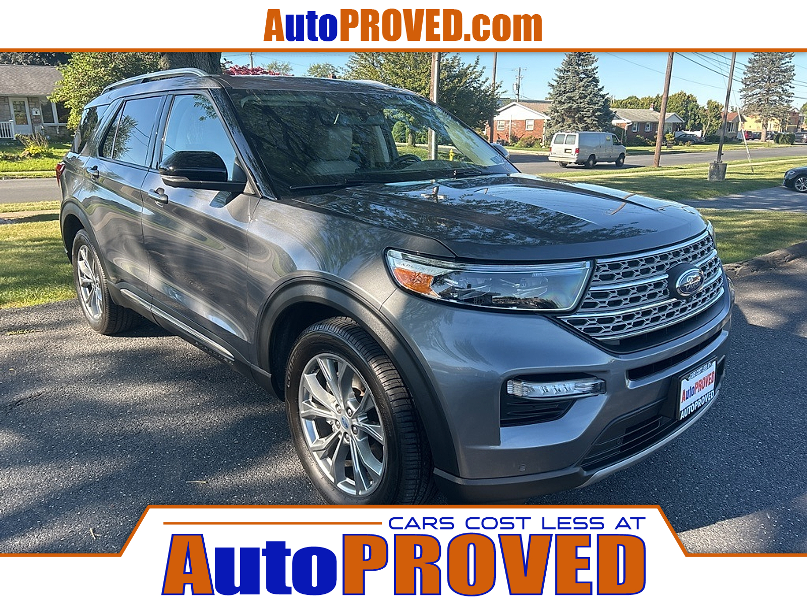 2021 Ford Explorer Limited's photo