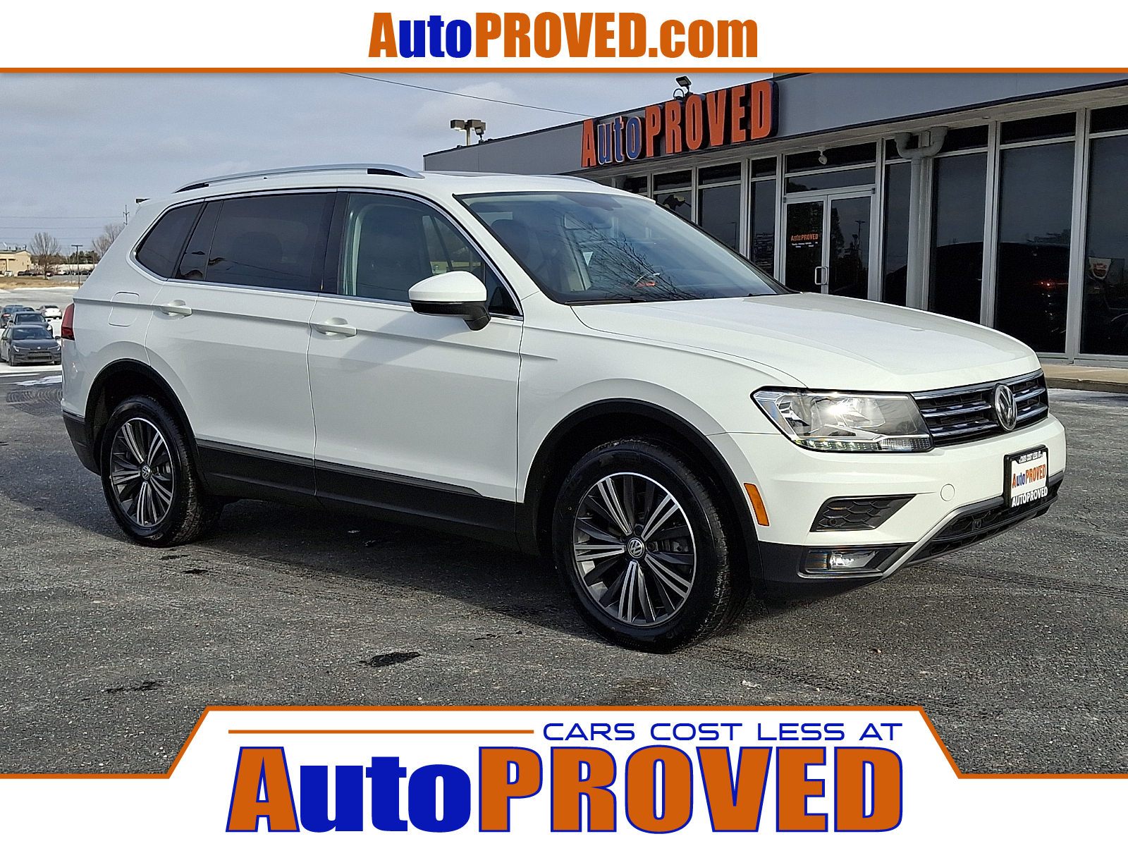 2019 Volkswagen Tiguan SEL's photo