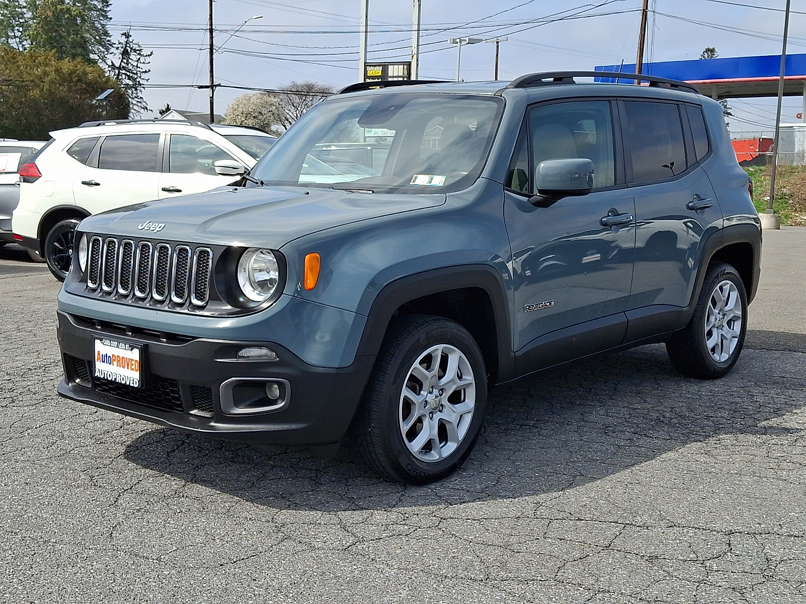 View vehicle photo 3