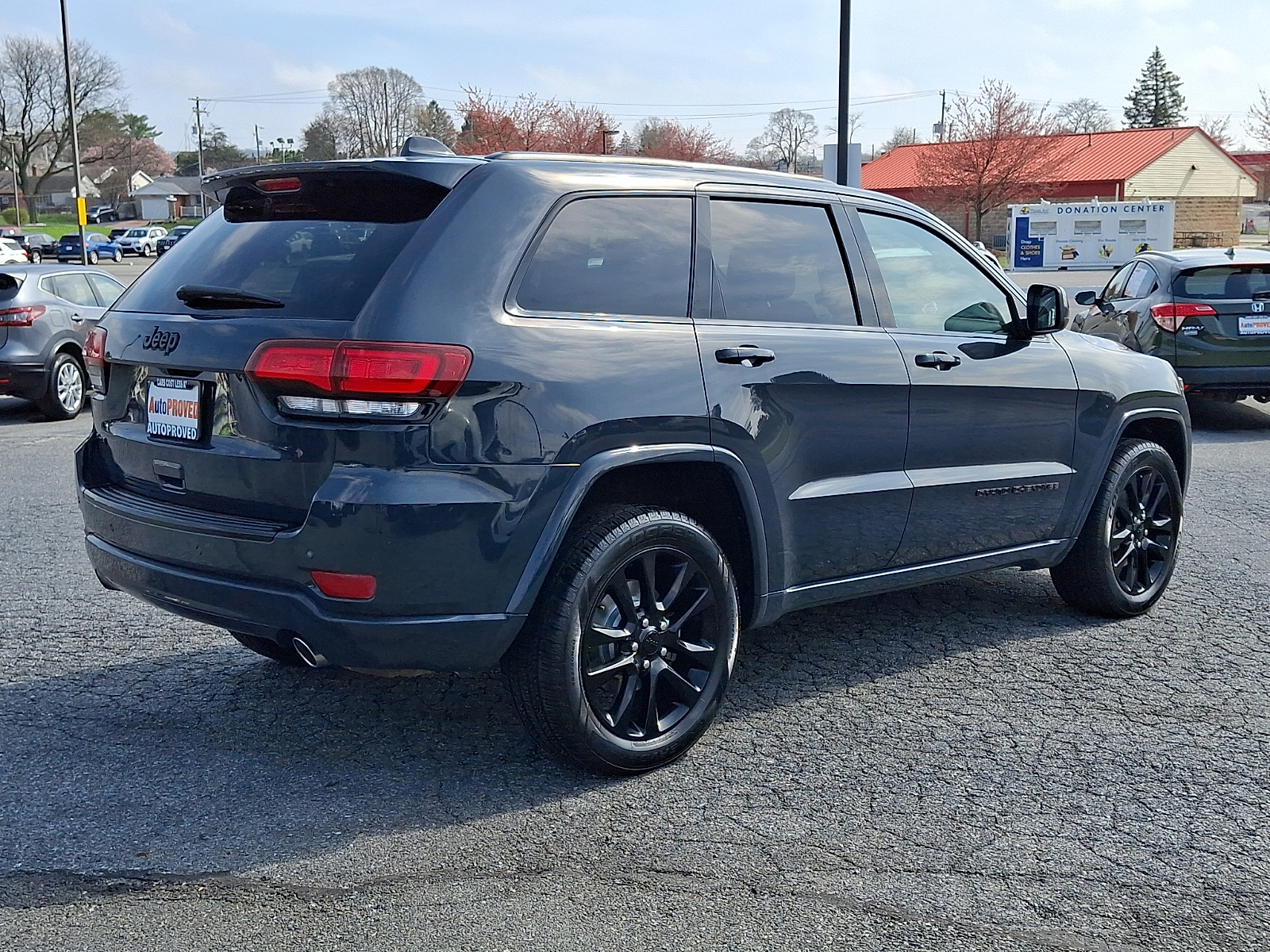 View vehicle photo 6