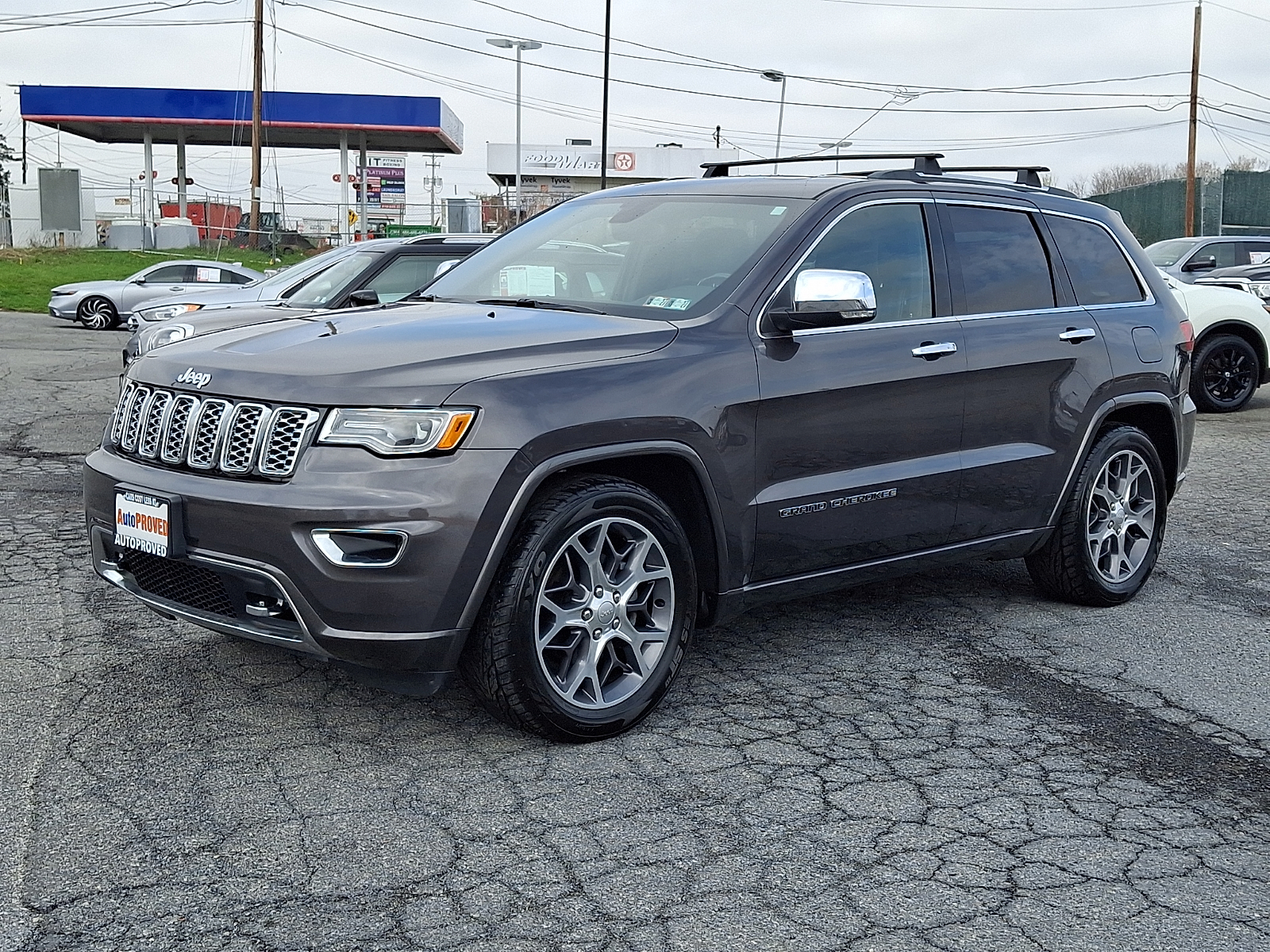 View vehicle photo 3